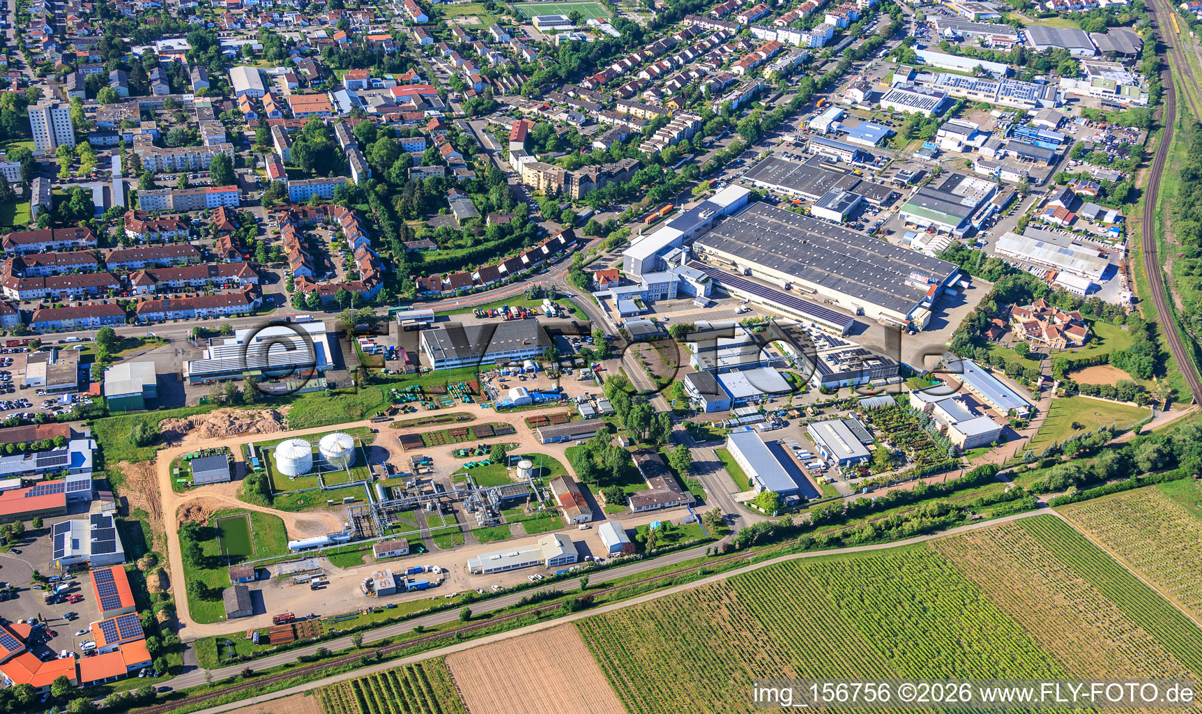 Oil and natural gas tanks from ONEO GmbH & Co. KG in Landau in der Pfalz in the state Rhineland-Palatinate, Germany