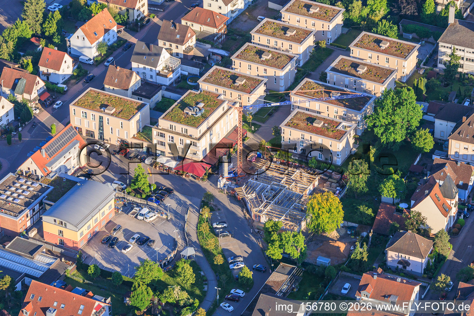 New construction site for 18 condominiums with finished basements in the city center by Grathwohl Erdbau und Abbruch GmbH and AK.Bau GmbH in Kandel in the state Rhineland-Palatinate, Germany