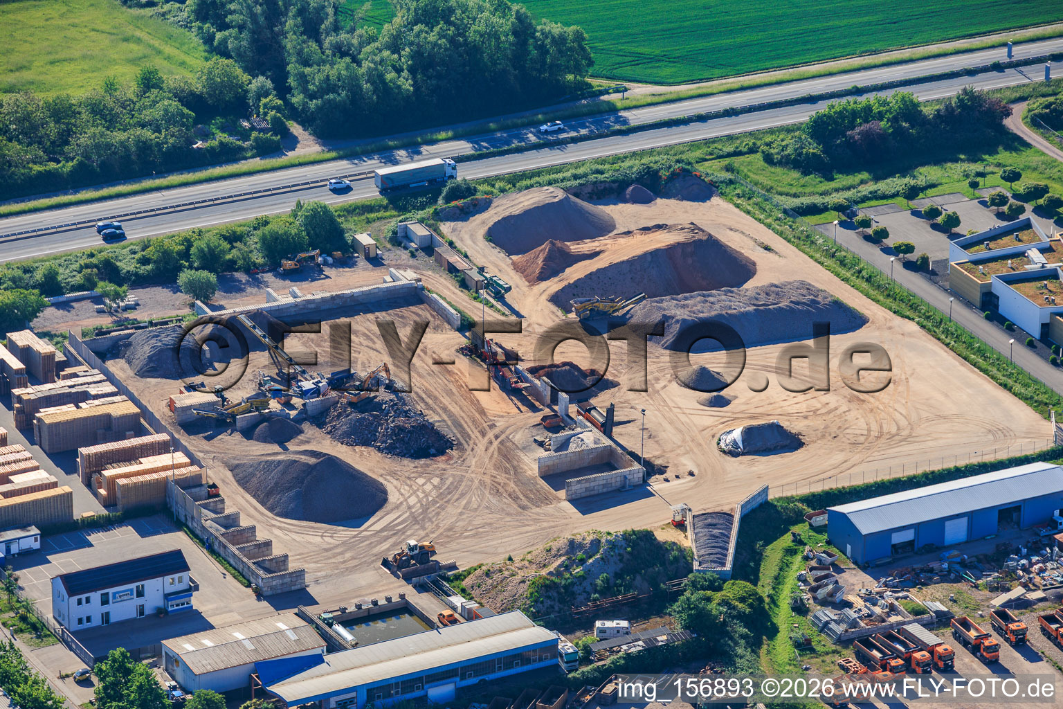 Lerchenweide industrial area with Gerst Bauservice GmbH (construction waste recycling, bulk goods container service) in Venningen in the state Rhineland-Palatinate, Germany