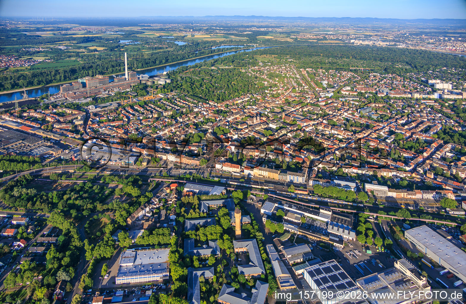 Overview of the northern district from Neckarauer Straße to the forest park on the Rhine in the district Neckarau in Mannheim in the state Baden-Wuerttemberg, Germany