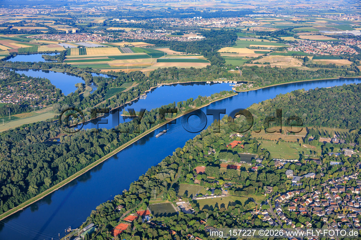 Kiefweiher/Kiefscher Weiher on the Rhine in the district Rheingönheim in Ludwigshafen in the state Rhineland-Palatinate, Germany
