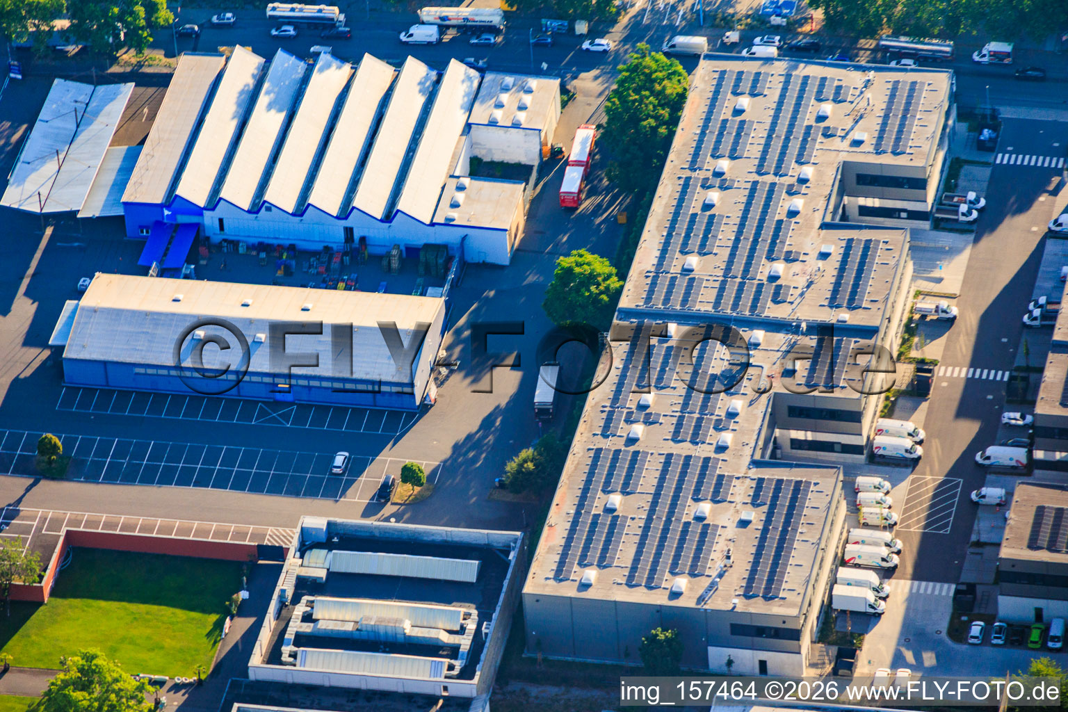 Beegy GmbH and METRO Mannheim in the district Neckarau in Mannheim in the state Baden-Wuerttemberg, Germany