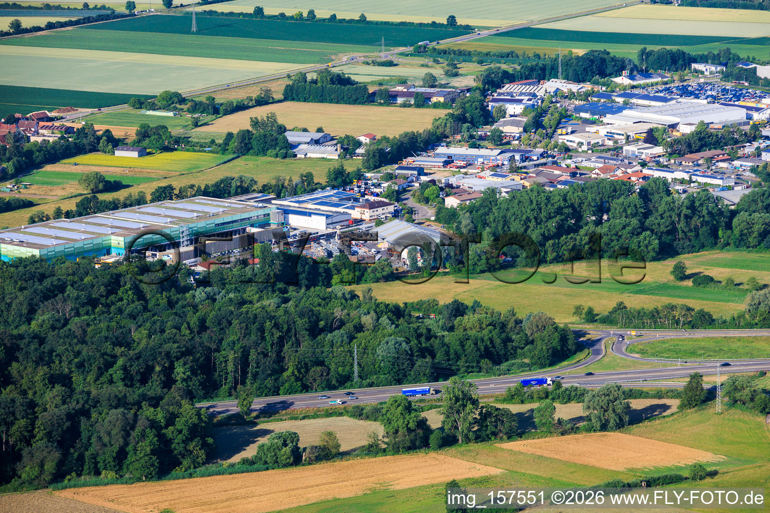 Horst industrial park from the northeast with warehouse of Frischeplattform Südwest GmbH in the district Minderslachen in Kandel in the state Rhineland-Palatinate, Germany