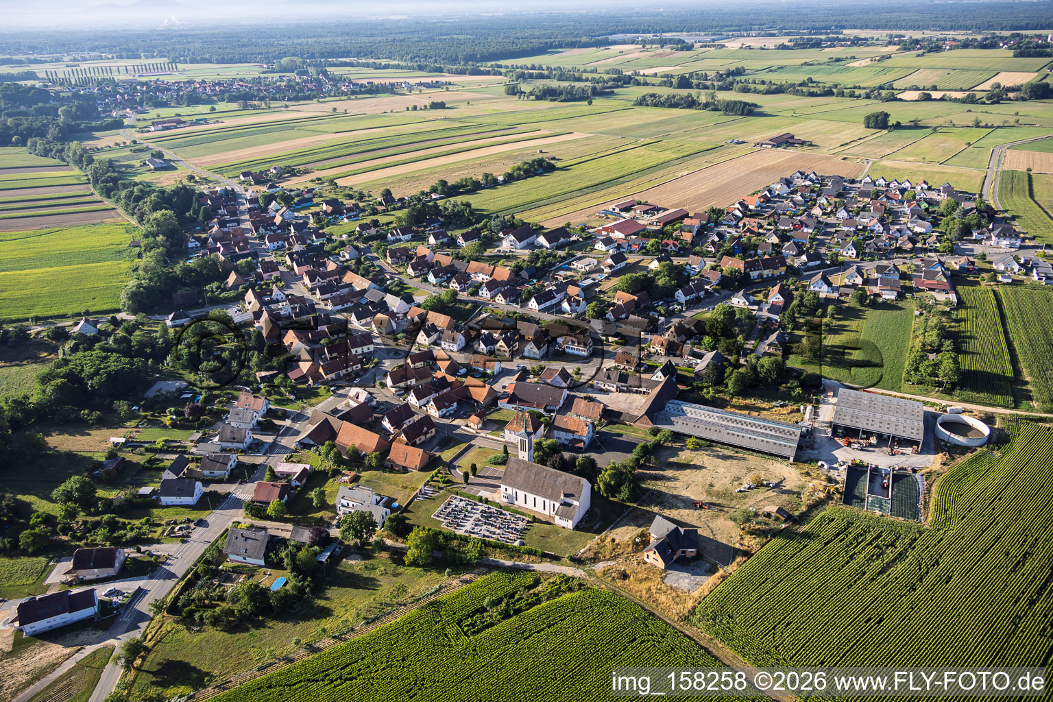 From the northwest in Stundwiller in the state Bas-Rhin, France
