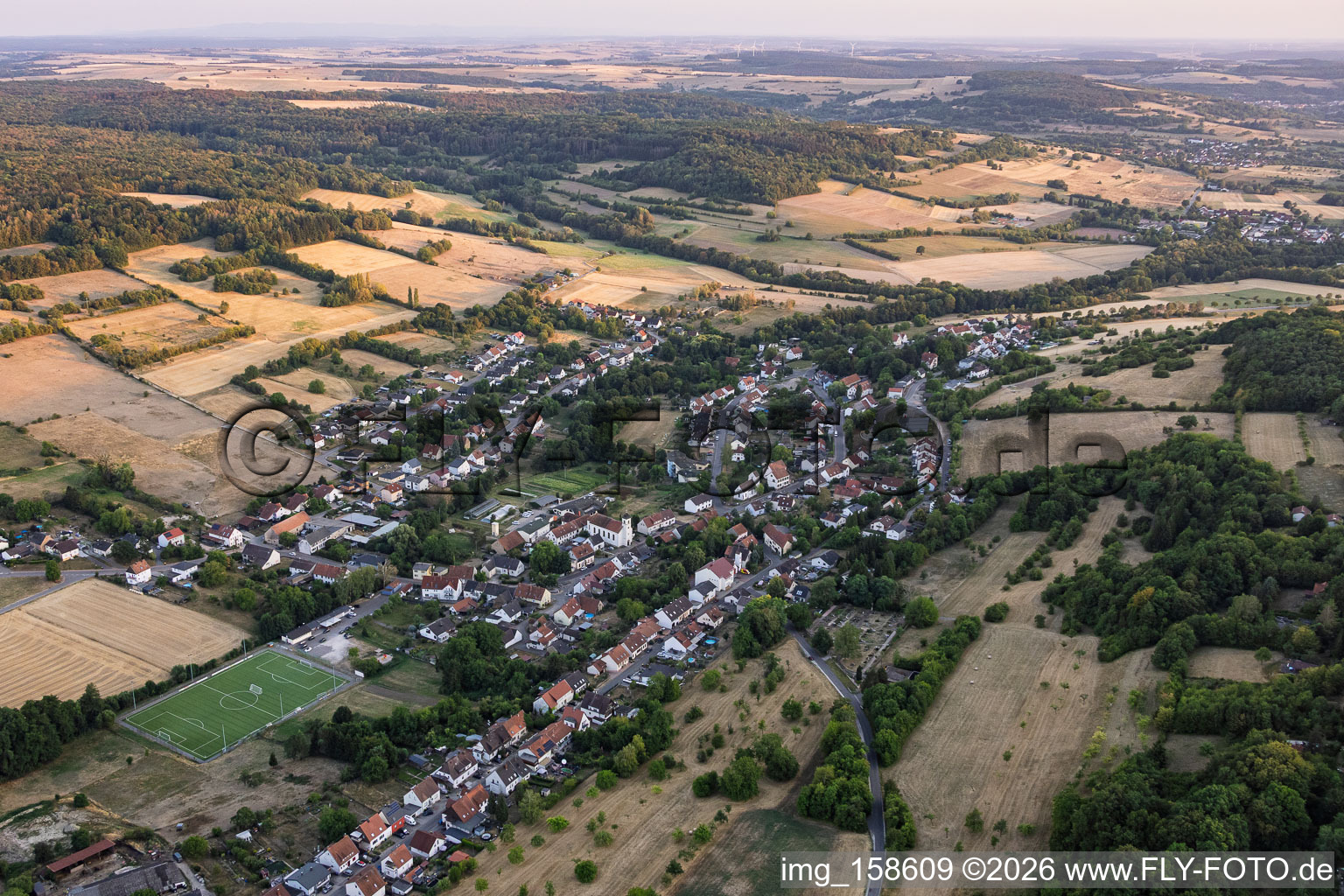 From the north in the district Walsheim in Gersheim in the state Saarland, Germany