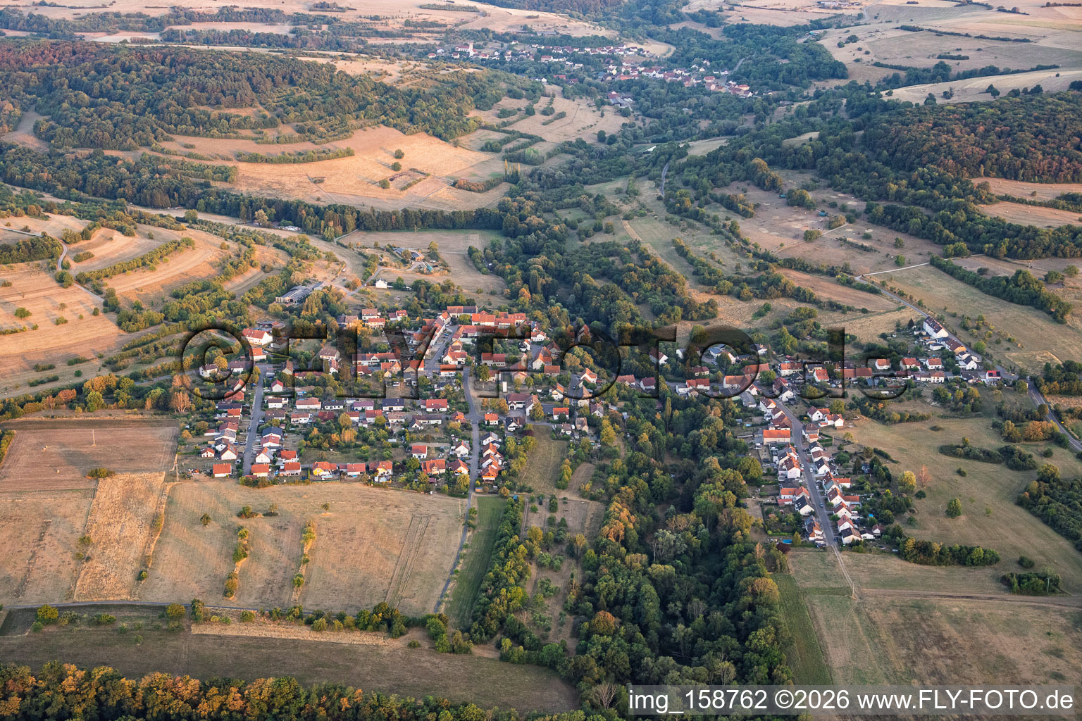 From the northwest in the district Niedergailbach in Gersheim in the state Saarland, Germany