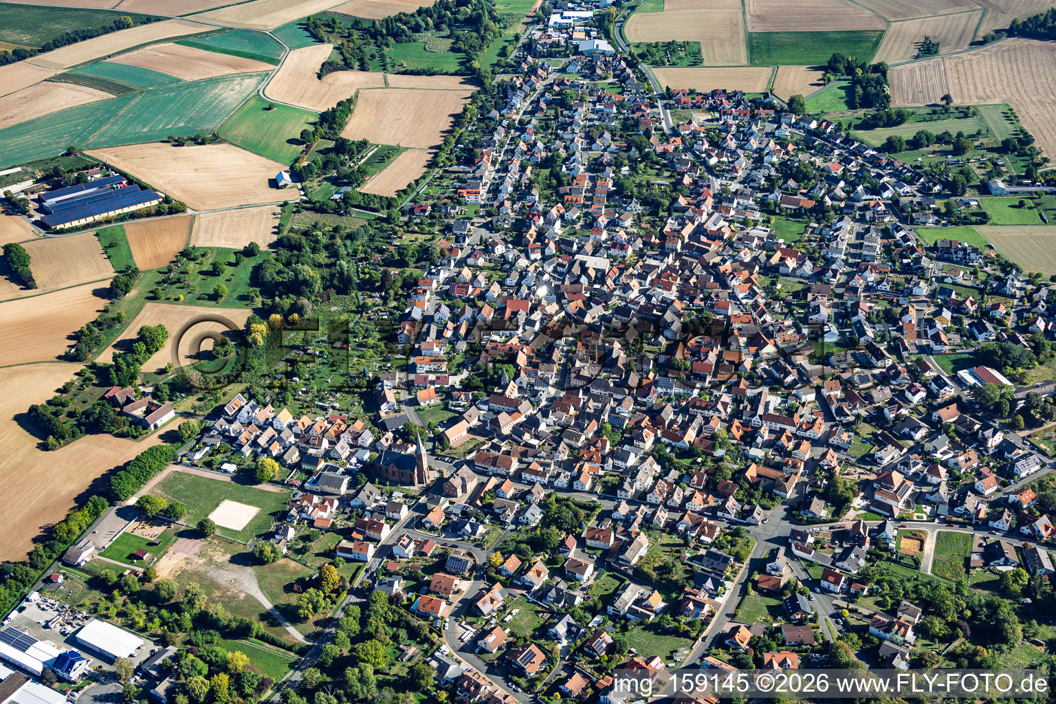 From the southwest in the district Wenigumstadt in Großostheim in the state Bavaria, Germany