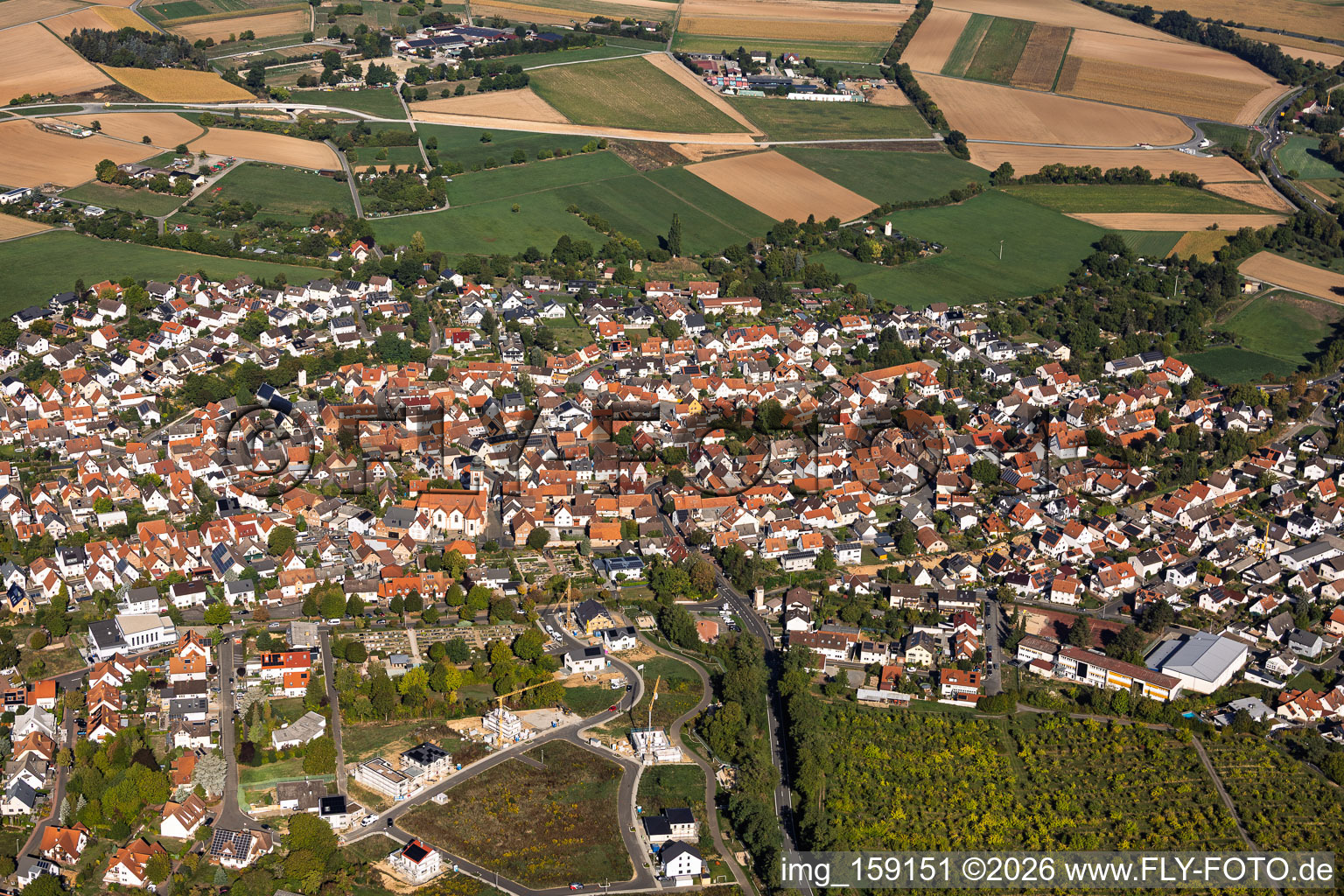 From the south in the district Pflaumheim in Großostheim in the state Bavaria, Germany