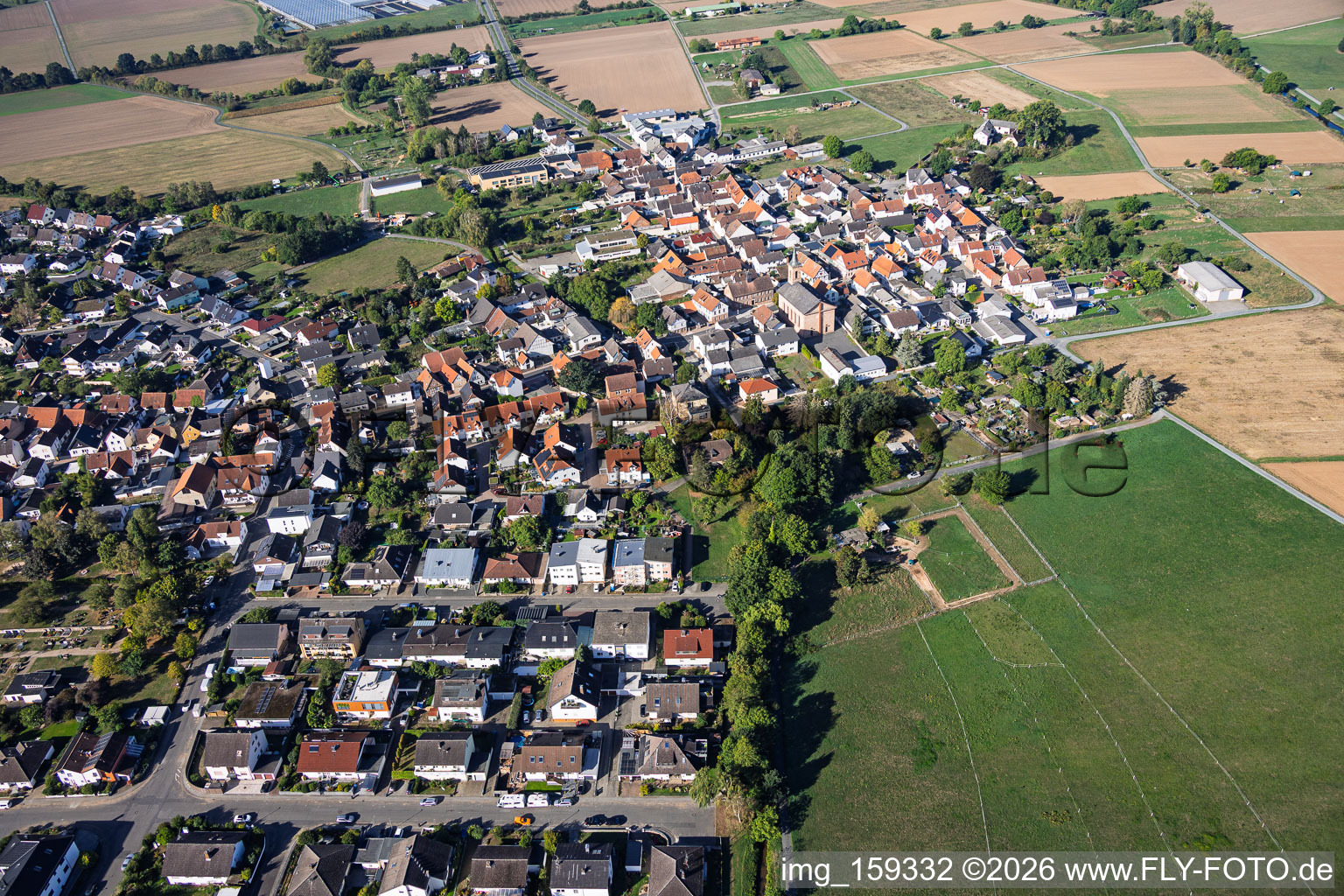 From the east in the district Sickenhofen in Babenhausen in the state Hesse, Germany
