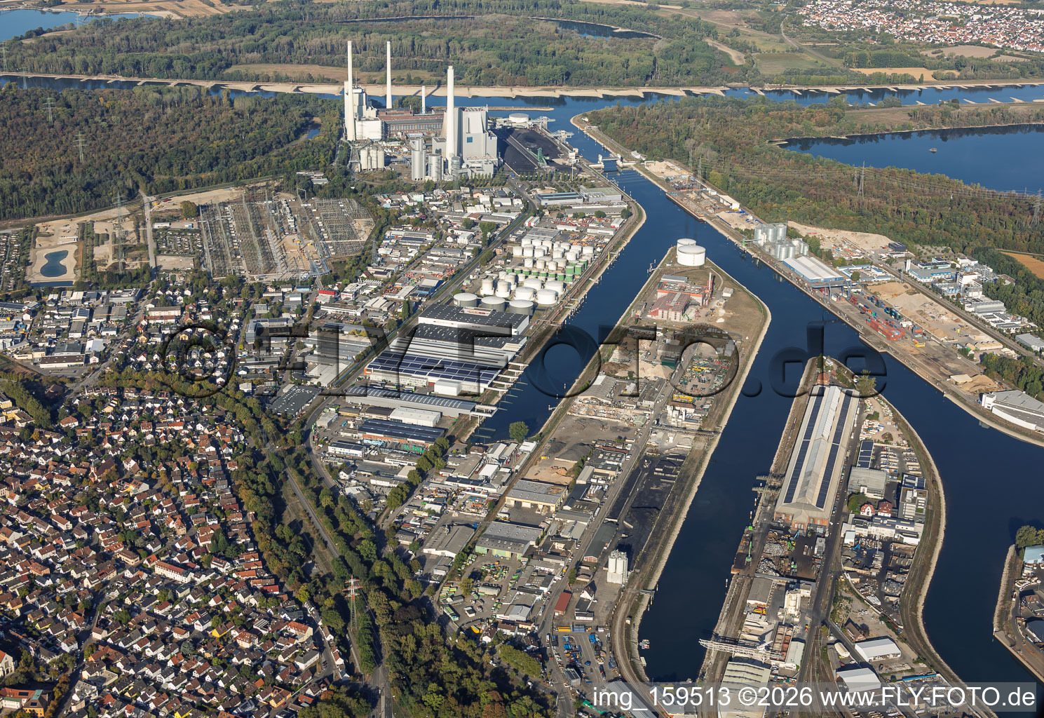 Hansastraße and Südbeckenstraße in the Rhine ports Karlsruhe in the district Mühlburg in Karlsruhe in the state Baden-Wuerttemberg, Germany