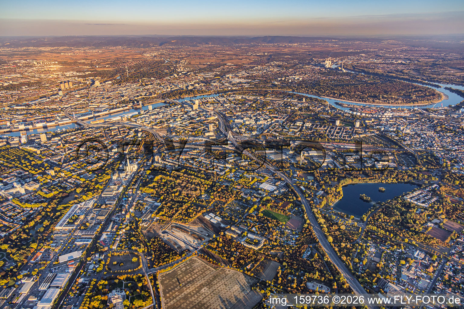 City overview from the west, spanning from Saarburger Straße and the A650 to the... Rhine in the district Friesenheim in Ludwigshafen in the state Rhineland-Palatinate, Germany