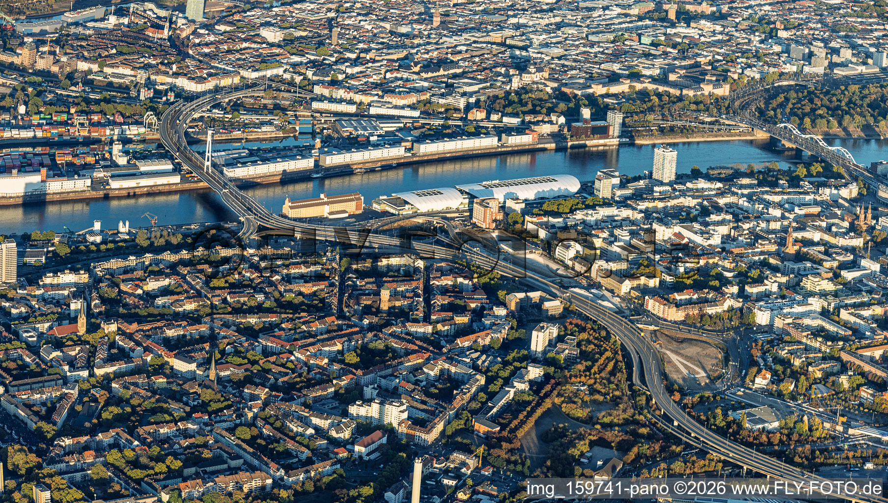 Route of the Hochstraße Nord (B44)—slated for demolition—towards the planned Helmut-Kohl-Allee and the ramp to the closed Kurt-Schumacher-Brücke, following the demolition of the "Würfelbunker" and the Rathaus-Center in the district Hemshof in Ludwigshafen in the state Rhineland-Palatinate, Germany