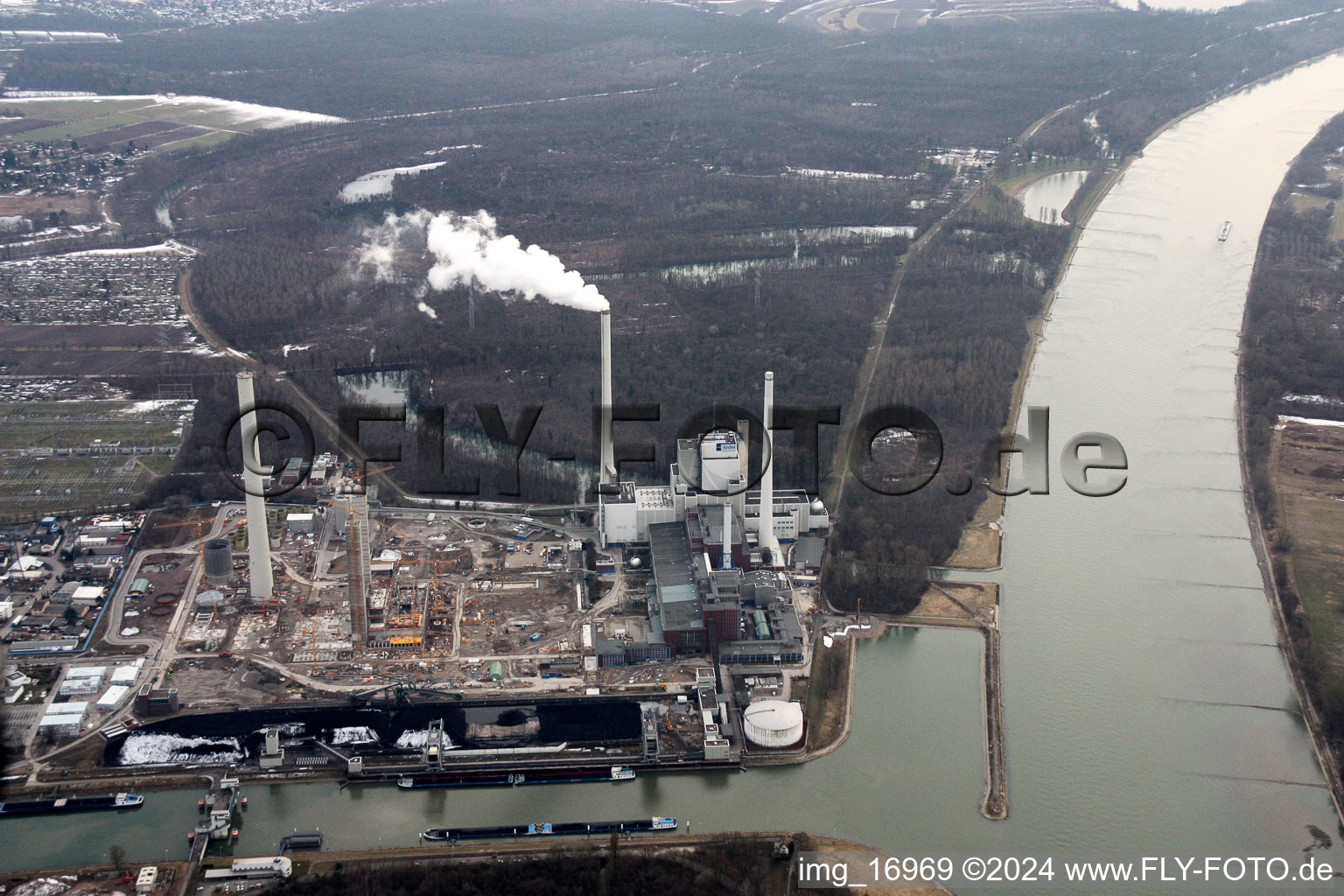 Aerial view of Rheinhafen steam power plant construction site new coal-fired power plant in the district Daxlanden in Karlsruhe in the state Baden-Wuerttemberg, Germany