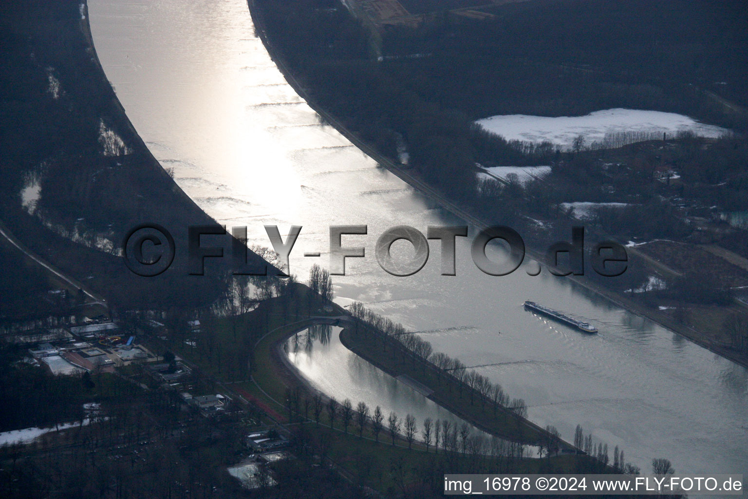 Aerial view of Rappenwörth, Rhine in the district Daxlanden in Karlsruhe in the state Baden-Wuerttemberg, Germany