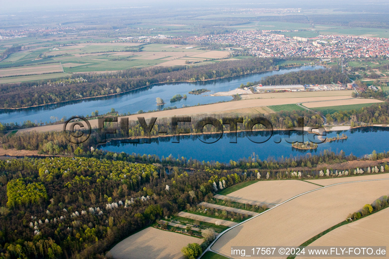 Streitköpfle quarry lake in Linkenheim-Hochstetten in the state Baden-Wuerttemberg, Germany