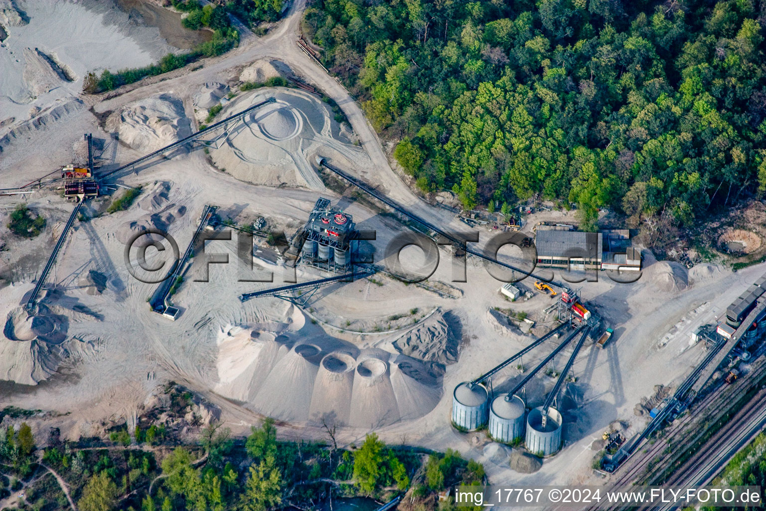 Heidelberg Materials Minerals in the district Silberstreifen in Rheinstetten in the state Baden-Wuerttemberg, Germany