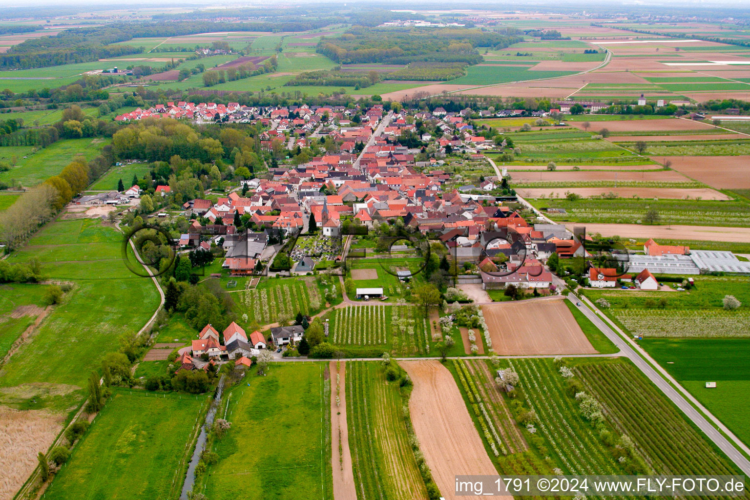 From the west in Winden in the state Rhineland-Palatinate, Germany