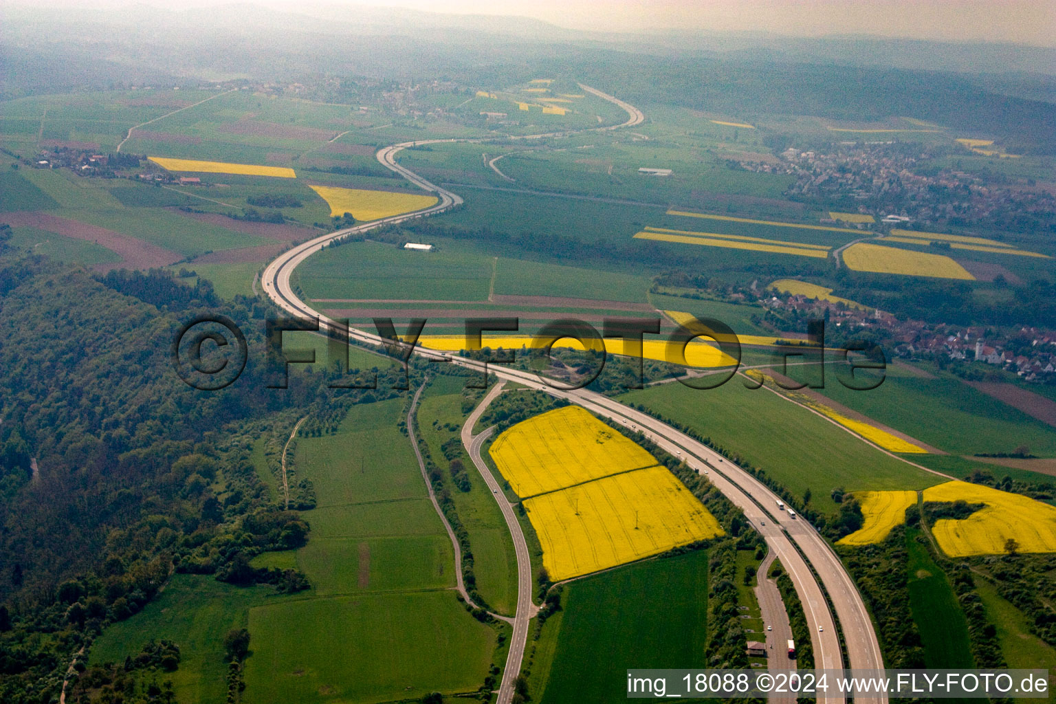 Highway route A6 in in the district Nackterhof in Hettenleidelheim in the state Rhineland-Palatinate