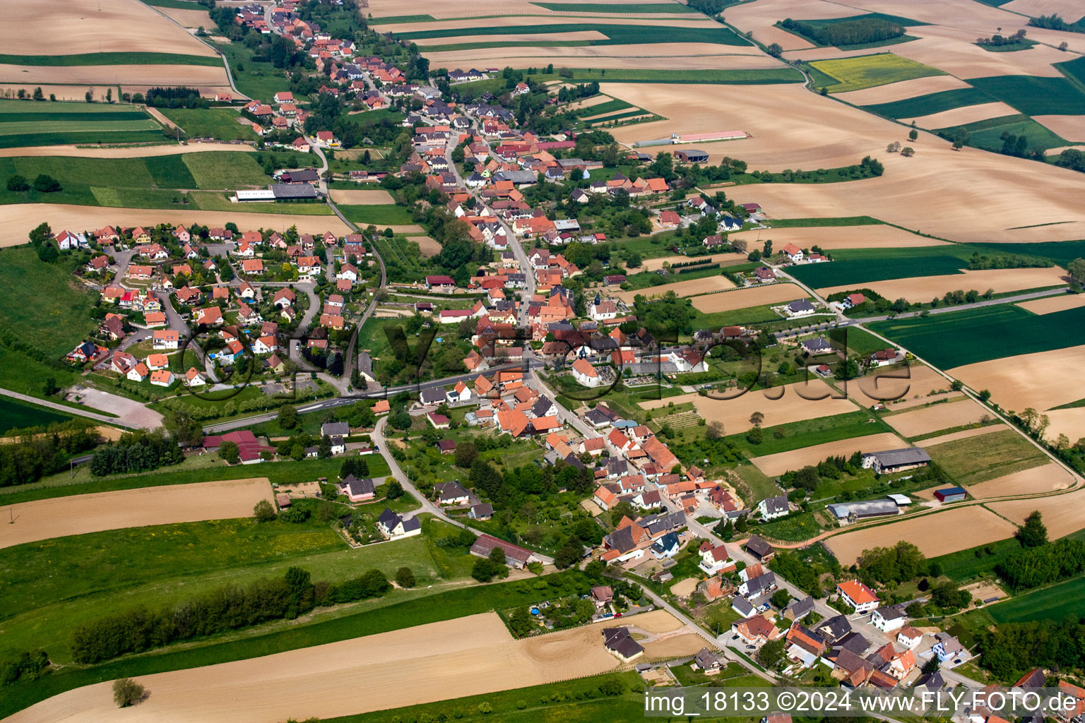 Oblique view of Neewiller-près-Lauterbourg in the state Bas-Rhin, France