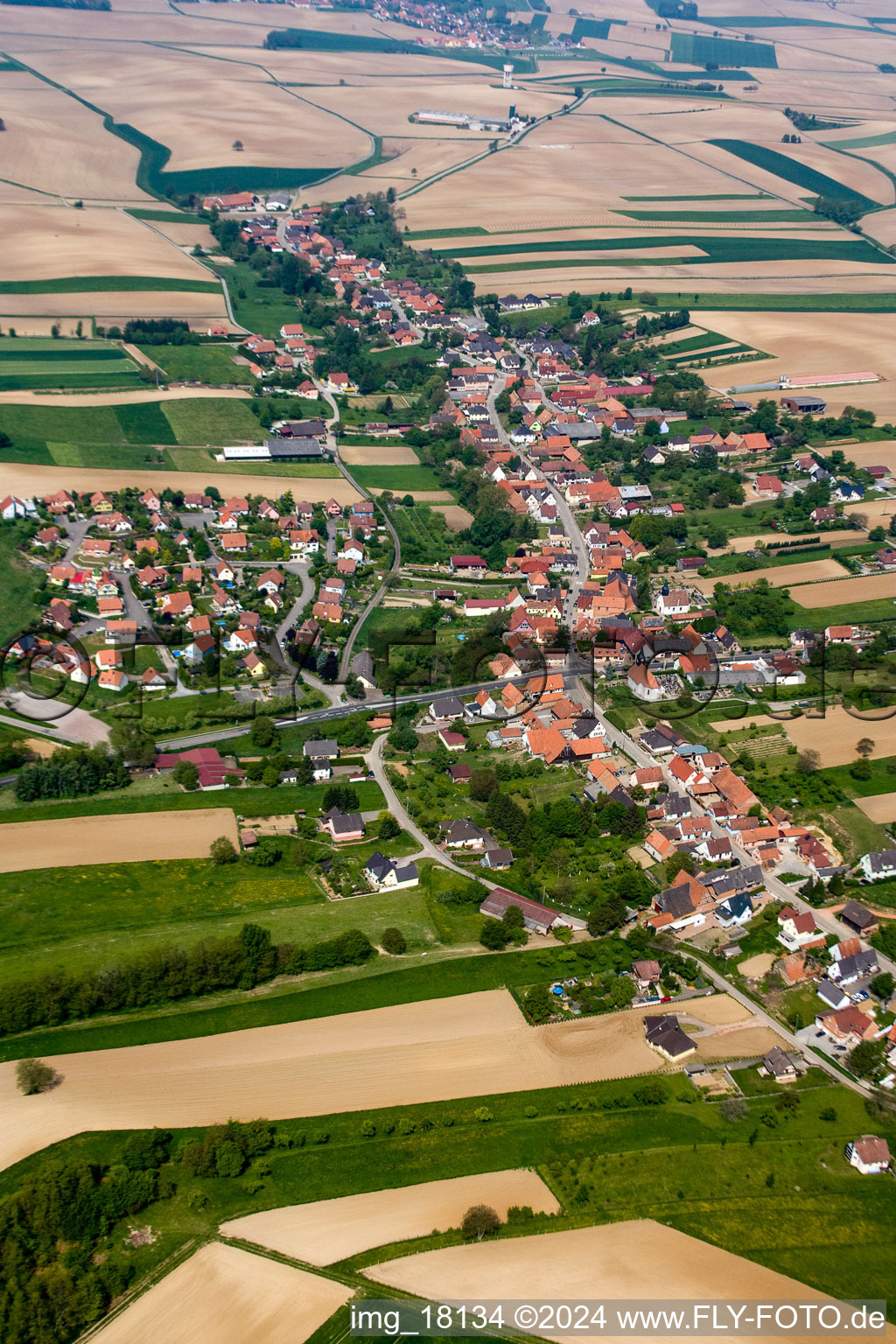 Neewiller-près-Lauterbourg in the state Bas-Rhin, France from above