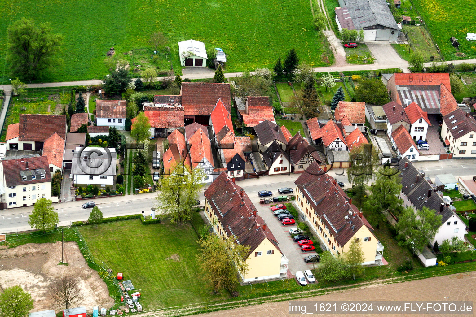 Bird's eye view of Saarstr in Kandel in the state Rhineland-Palatinate, Germany