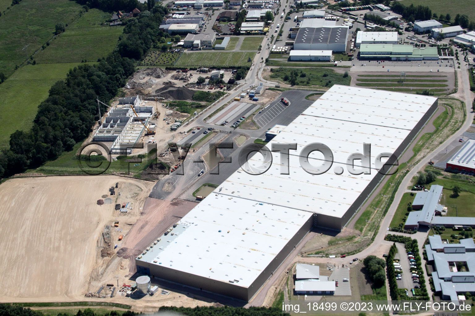 Coincidence logistics center in the district Minderslachen in Kandel in the state Rhineland-Palatinate, Germany from above