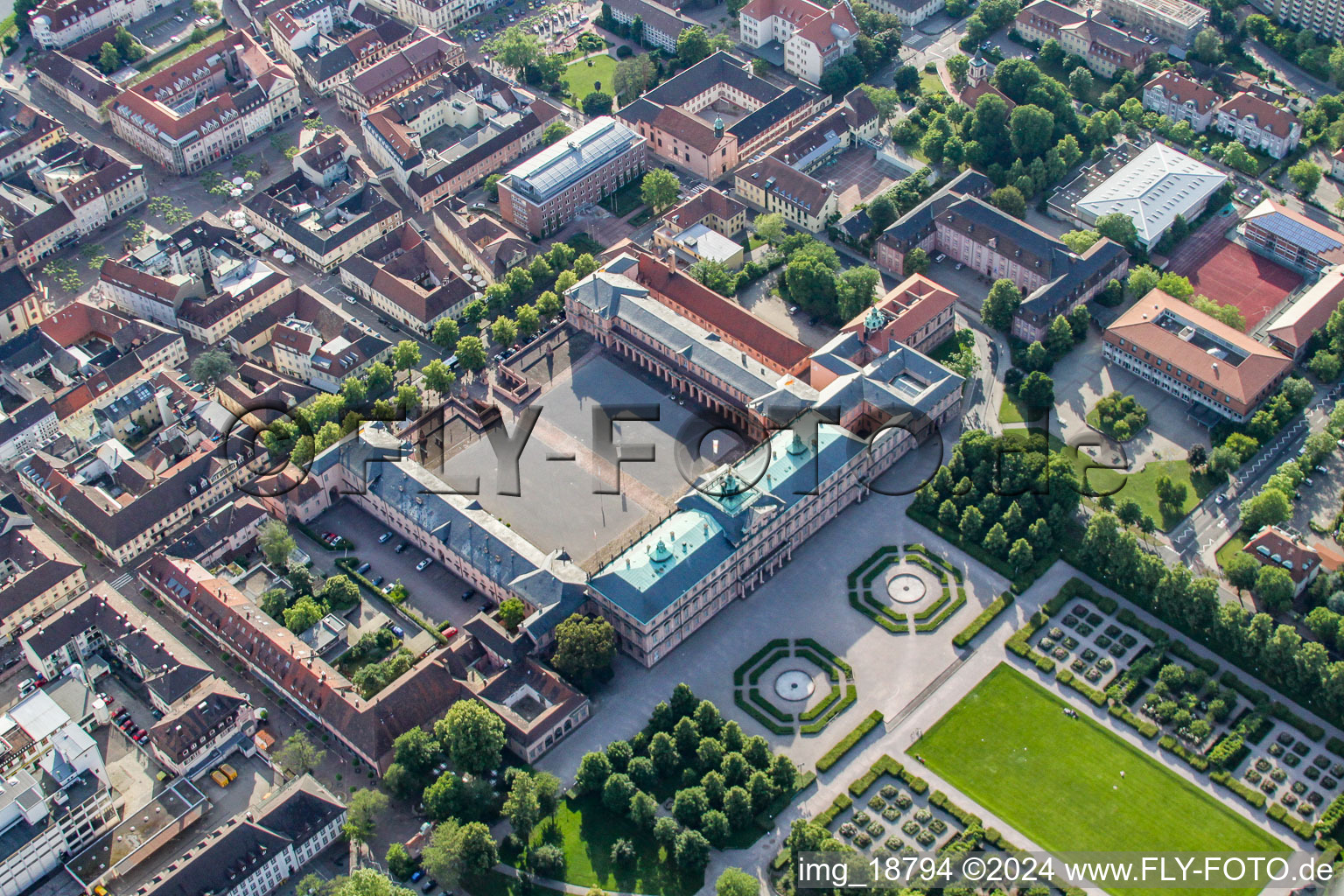 Oblique view of Palace - Residenzschloss Rastatt Herrenstrasse in the district Rastatt-Innenstadt in Rastatt in the state Baden-Wurttemberg