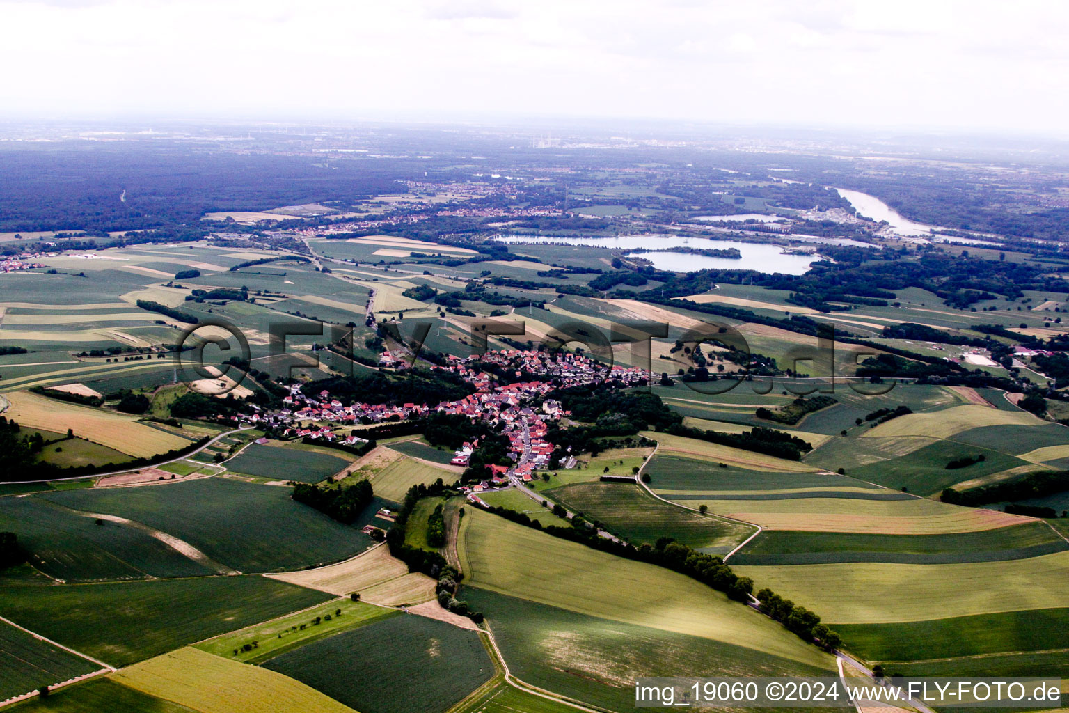 Bird's eye view of Neewiller-près-Lauterbourg in the state Bas-Rhin, France