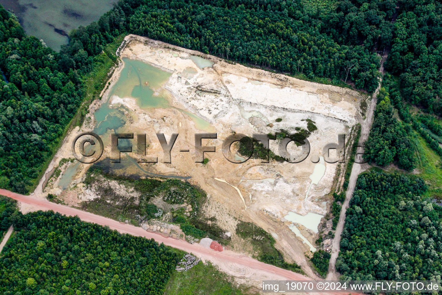 Site and tailings area of the gravel mining in Kesseldorf in Grand Est, France