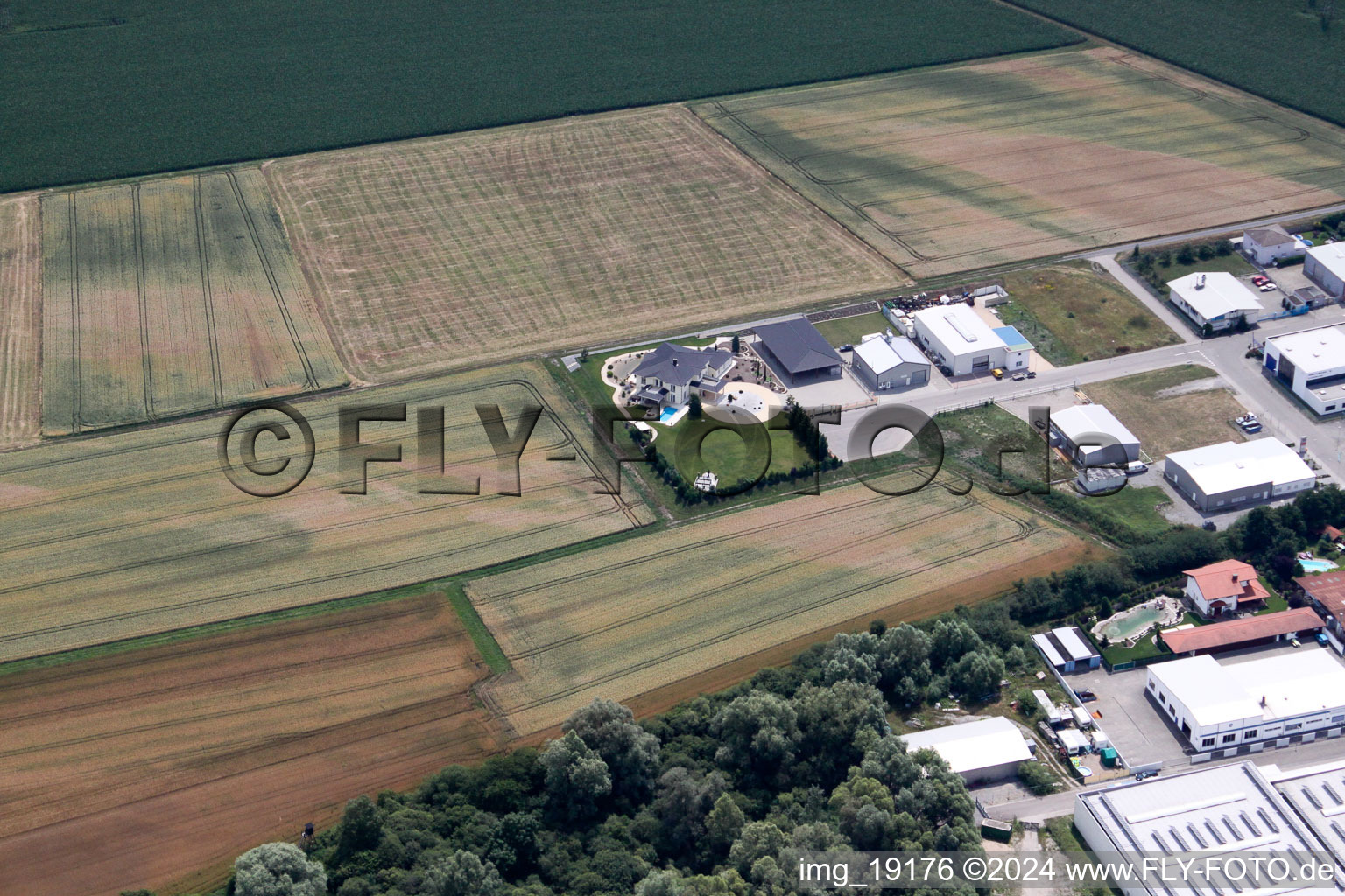 Aerial photograpy of Business ring in the district Hochstetten in Linkenheim-Hochstetten in the state Baden-Wuerttemberg, Germany