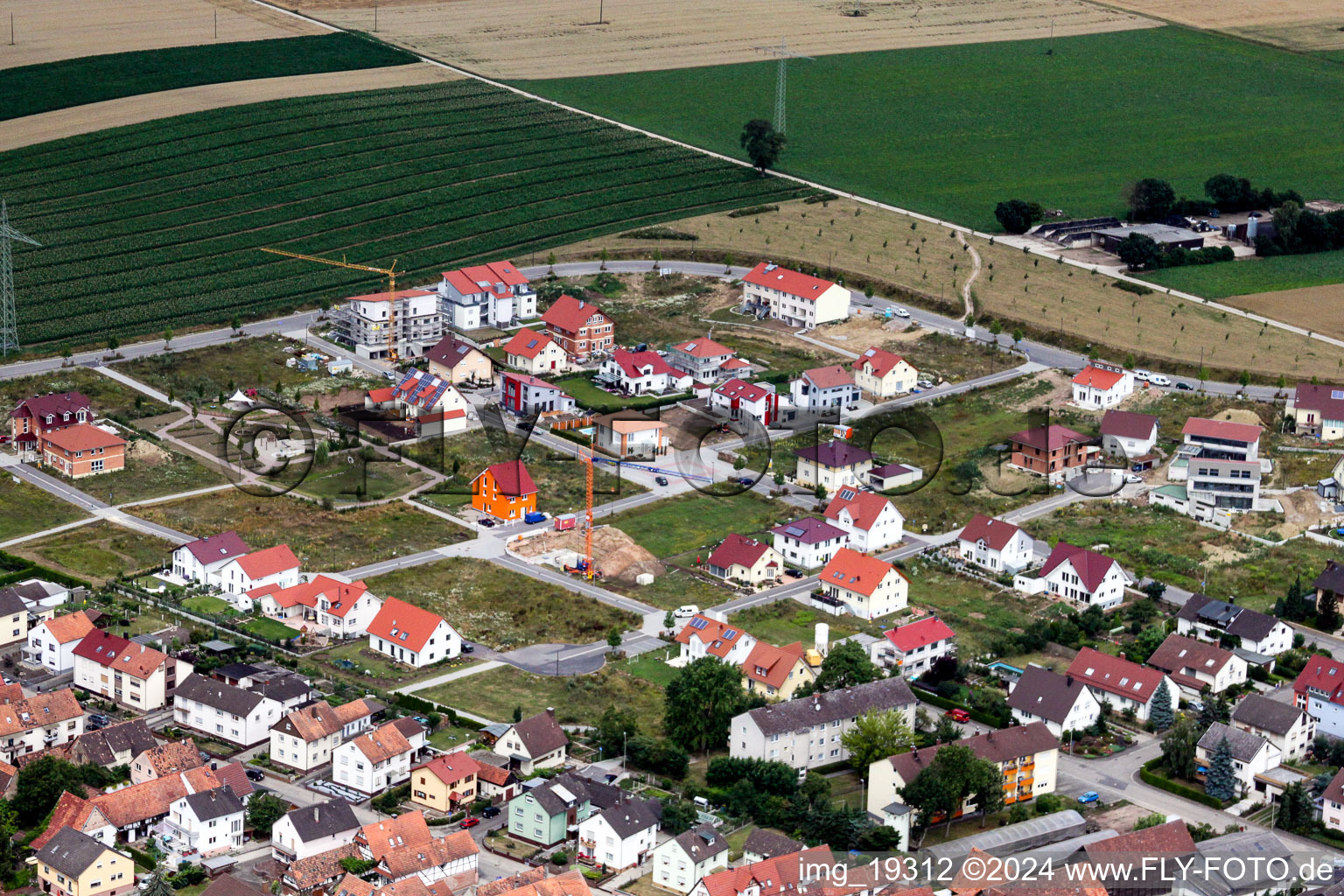 Aerial photograpy of Construction sites for new construction residential area of detached housing estate Am Hoehenweg in Kandel in the state Rhineland-Palatinate