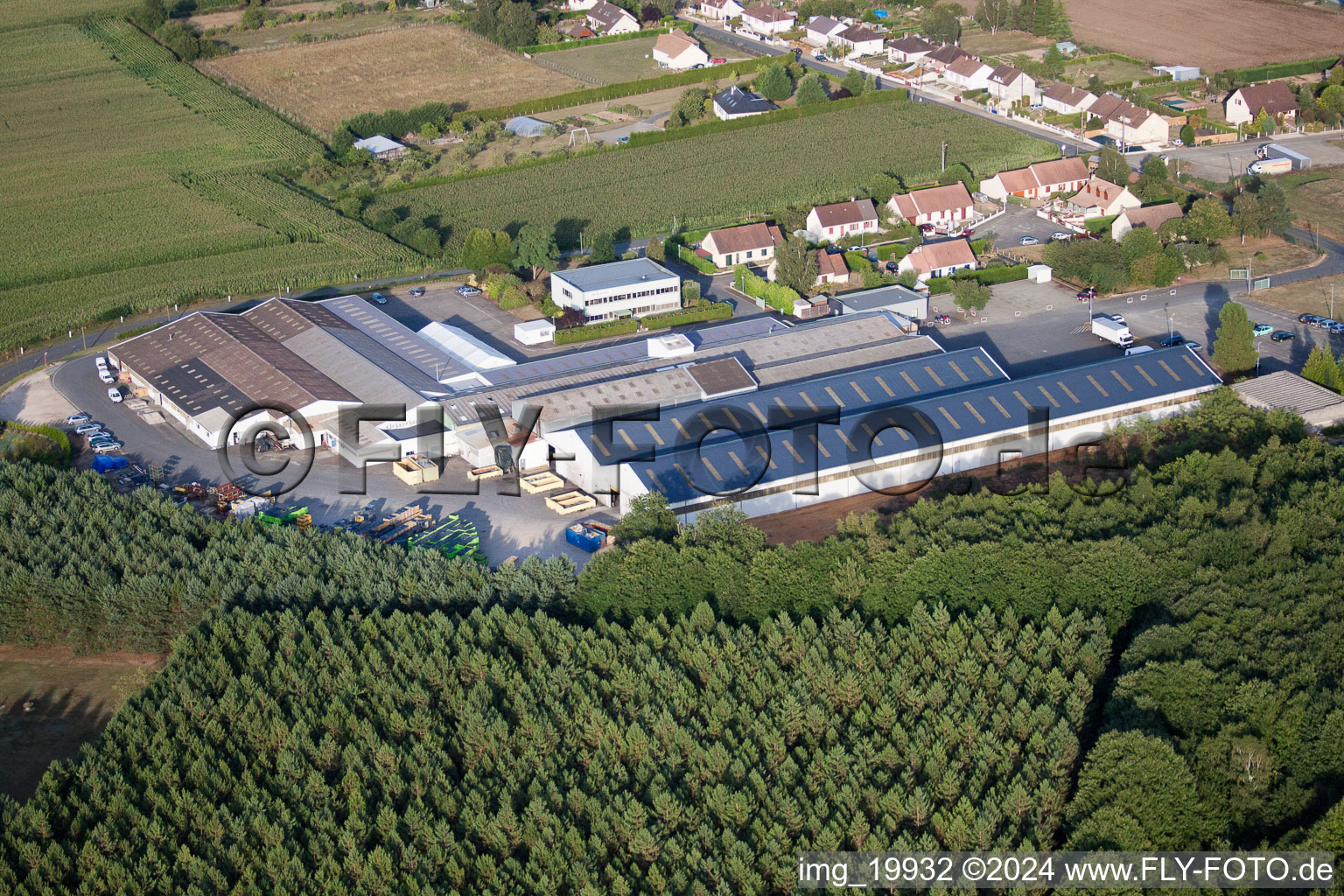 Metaseval in Semur-en-Vallon in the state Sarthe, France seen from above