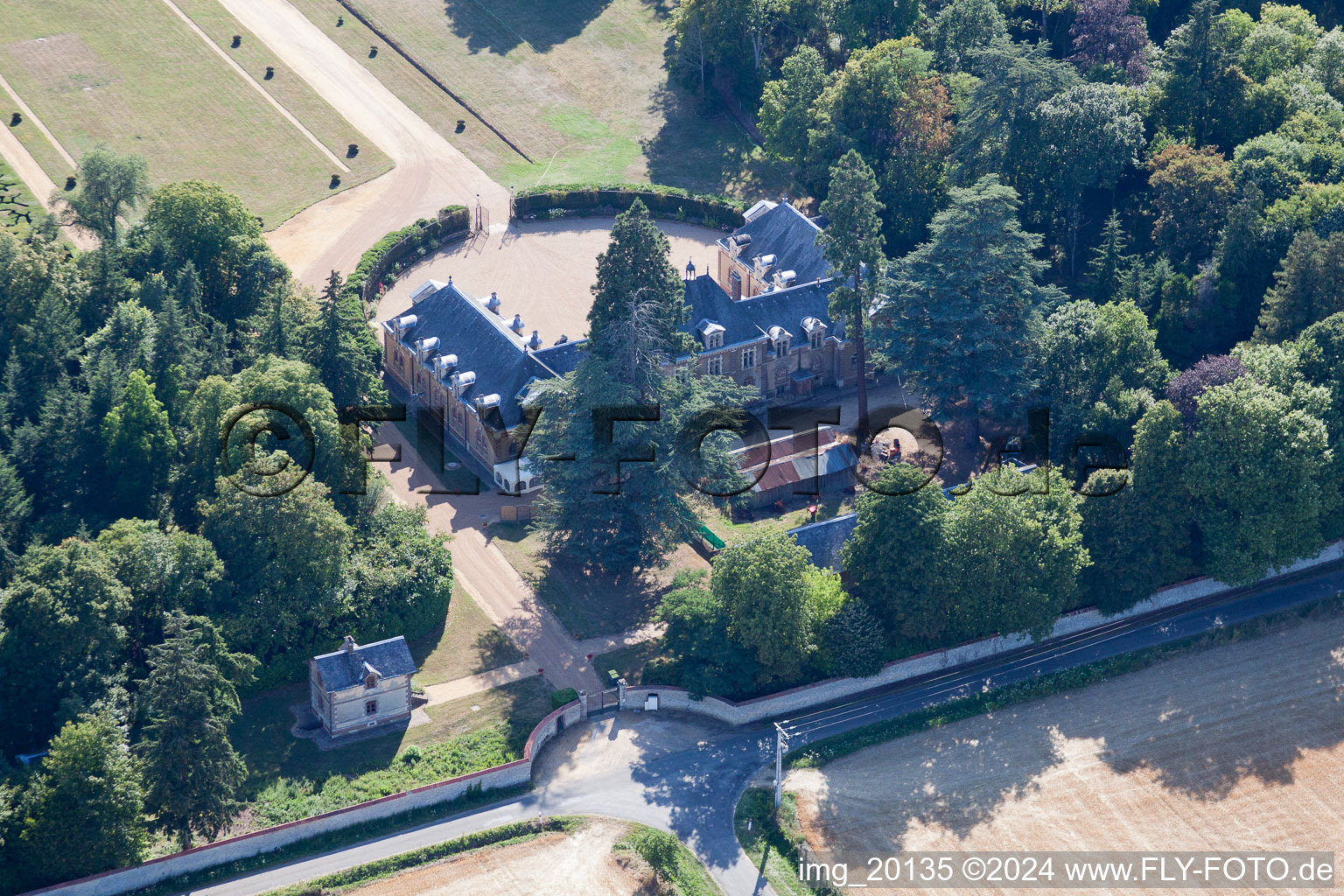 Bird's eye view of The Domaine de la Pierre in Coudrecieux in the state Sarthe, France