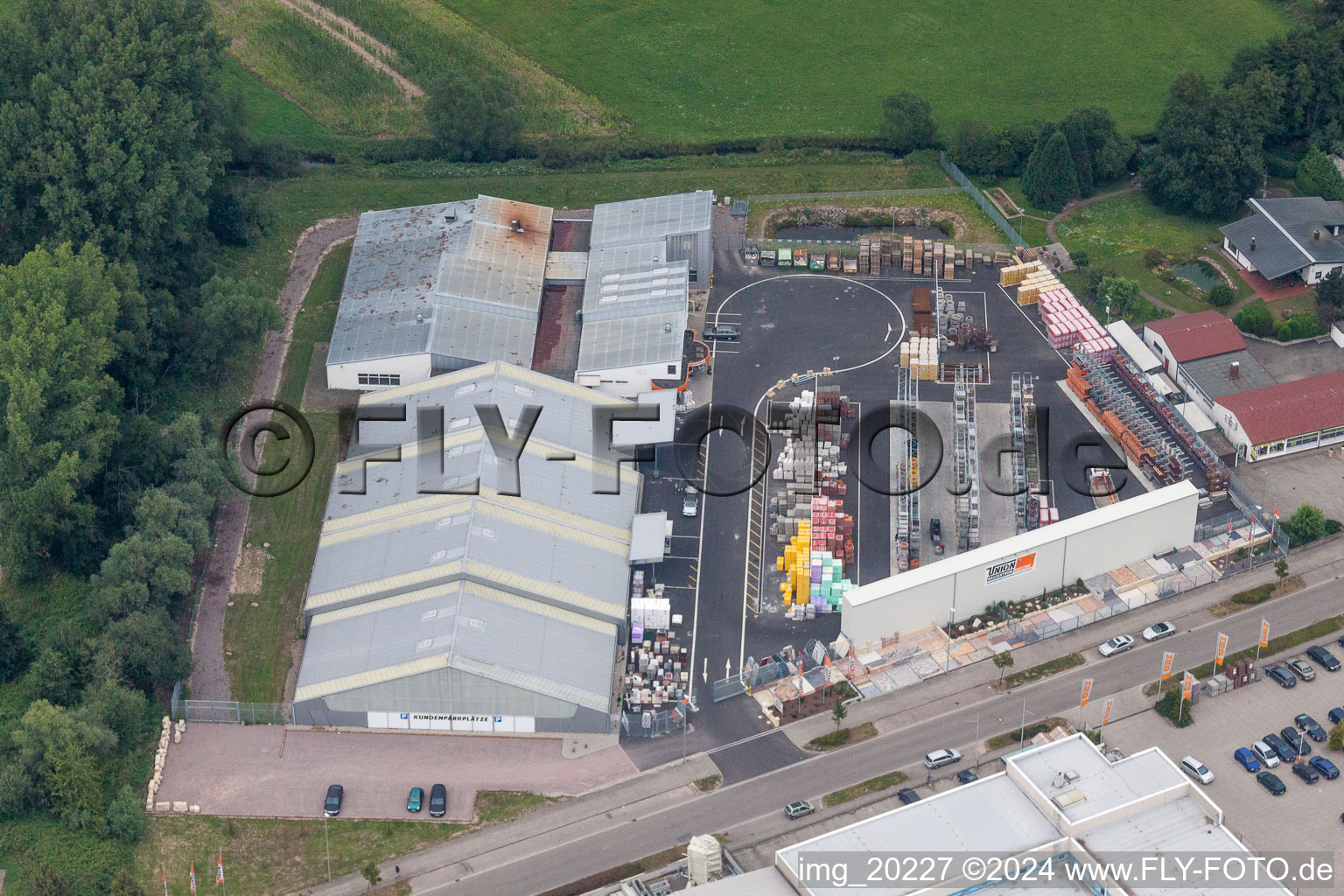 Building of the construction market UNION Bauzentrum Hornbach Kandel in the district Gewerbegebiet Horst in Kandel in the state Rhineland-Palatinate, Germany