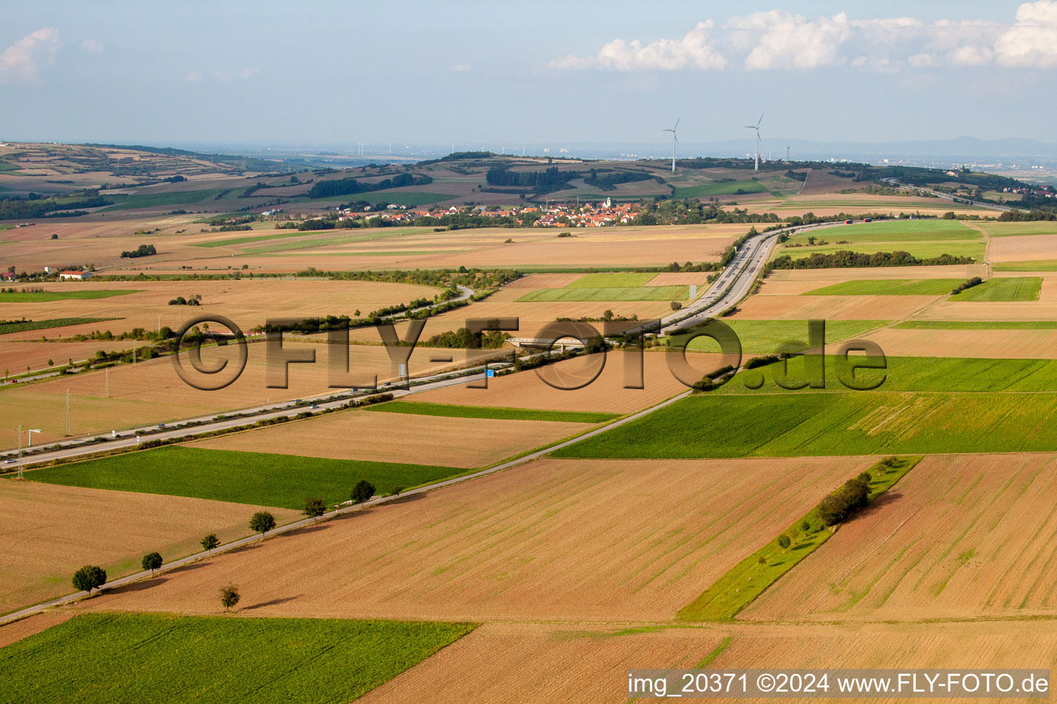 Bird's eye view of Wattenheim in the state Rhineland-Palatinate, Germany