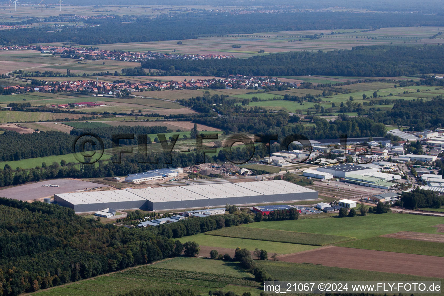 Building complex and grounds of the logistics center Zufall in the district Gewerbegebiet Horst in Kandel in the state Rhineland-Palatinate