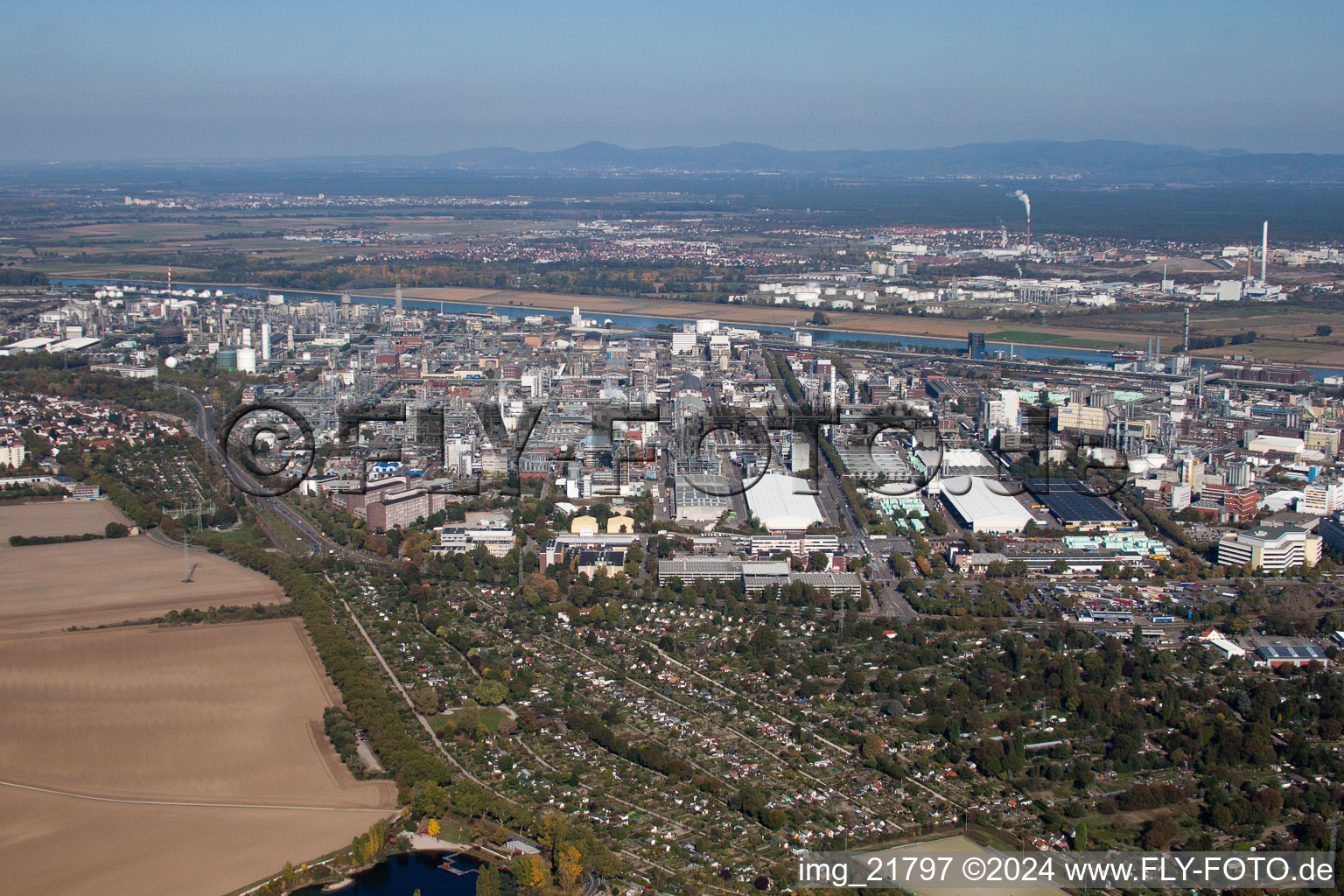 North in the district BASF in Ludwigshafen am Rhein in the state Rhineland-Palatinate, Germany seen from above