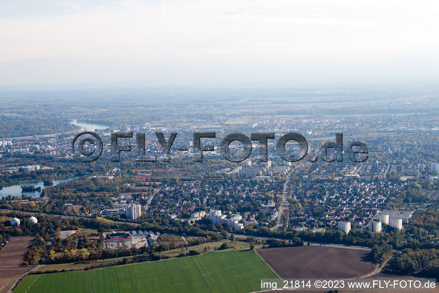 District Gartenstadt in Ludwigshafen am Rhein in the state Rhineland-Palatinate, Germany seen from above