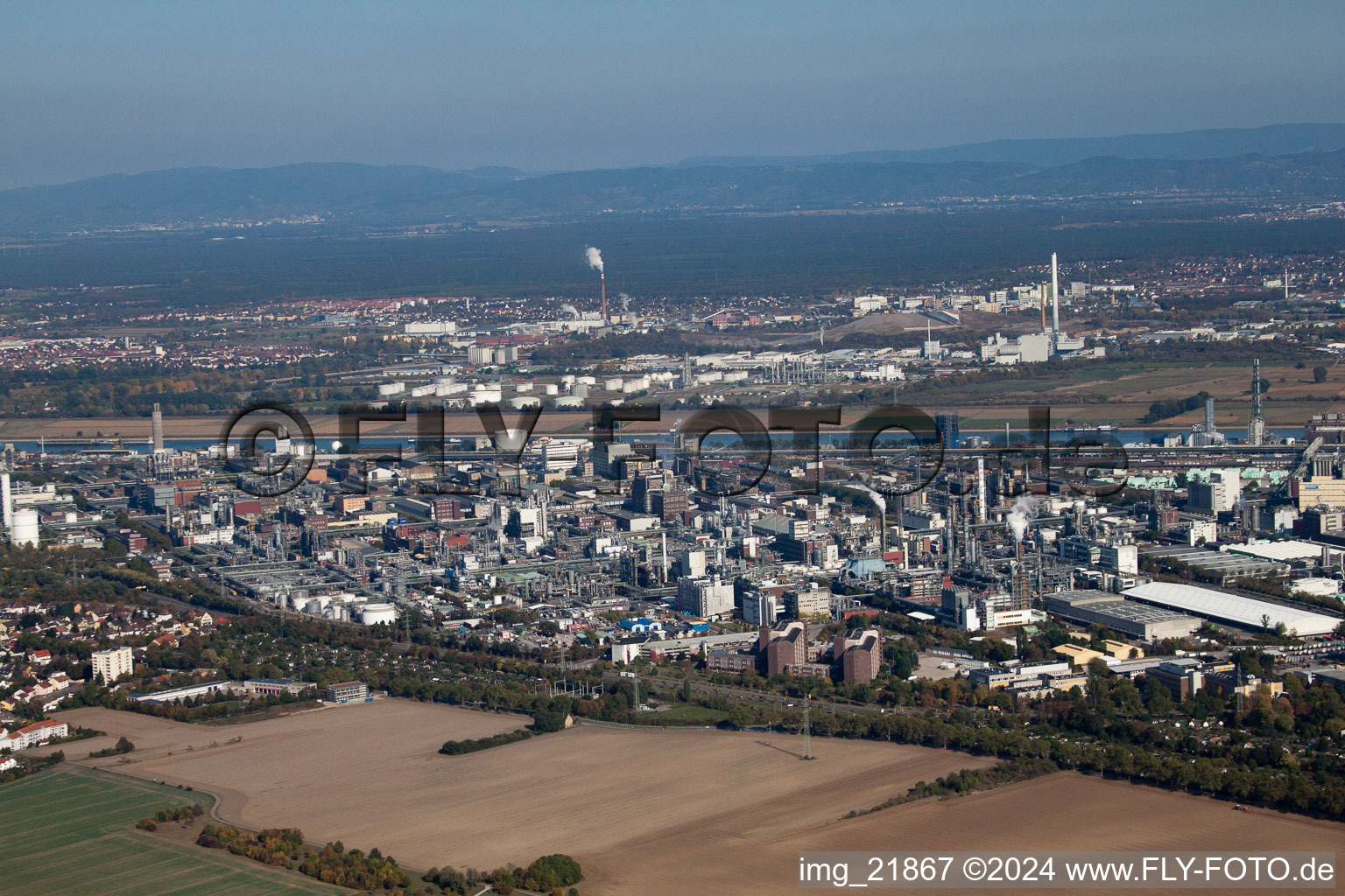 North in the district BASF in Ludwigshafen am Rhein in the state Rhineland-Palatinate, Germany from the plane