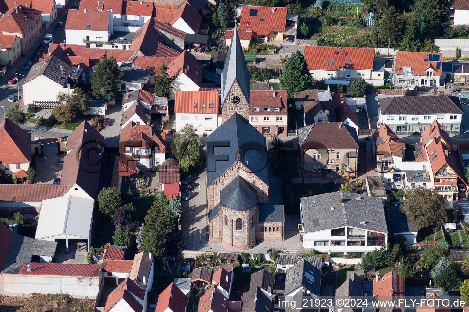 Aerial view of Town View of the streets and houses of the residential areas in Bobenheim-Roxheim in the state Rhineland-Palatinate