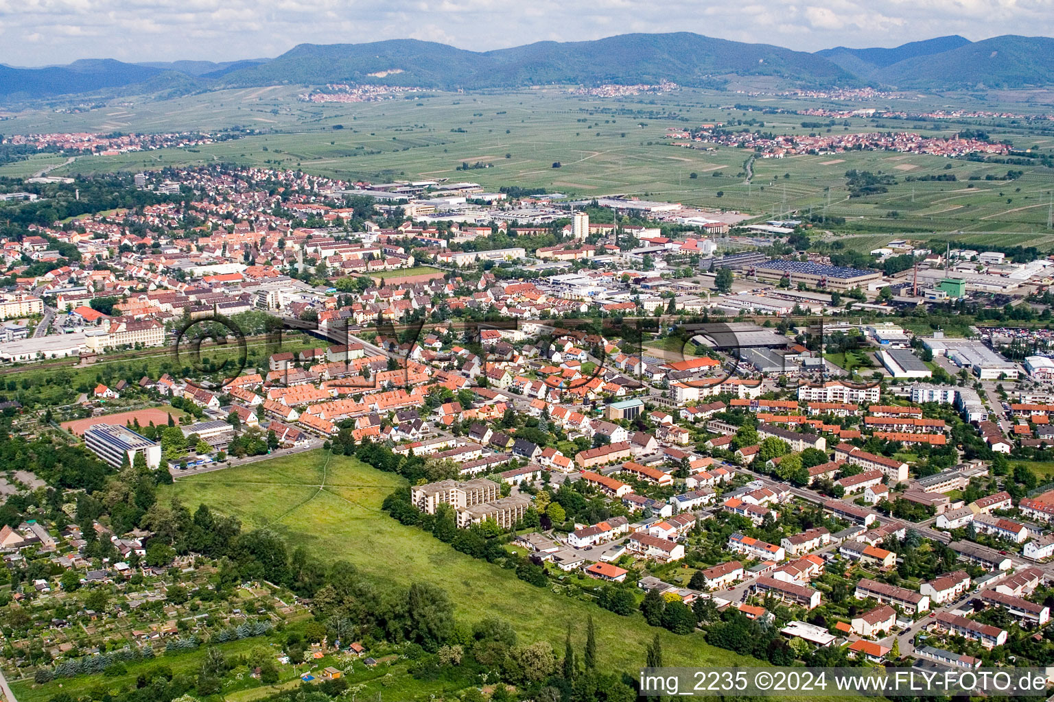 Landau industrial area Horst in the district Queichheim in Landau in der Pfalz in the state Rhineland-Palatinate, Germany