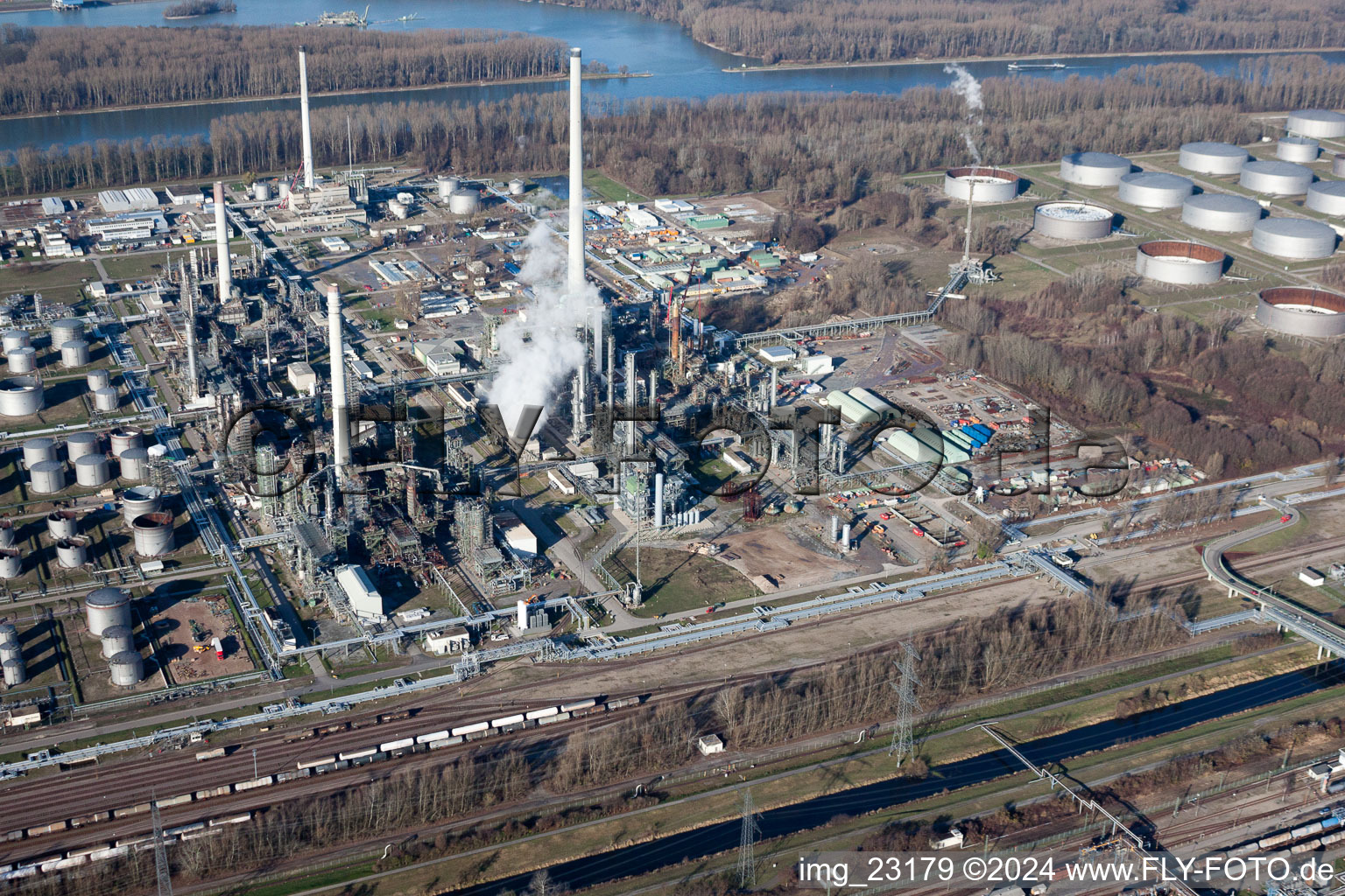 District Knielingen in Karlsruhe in the state Baden-Wuerttemberg, Germany from the plane