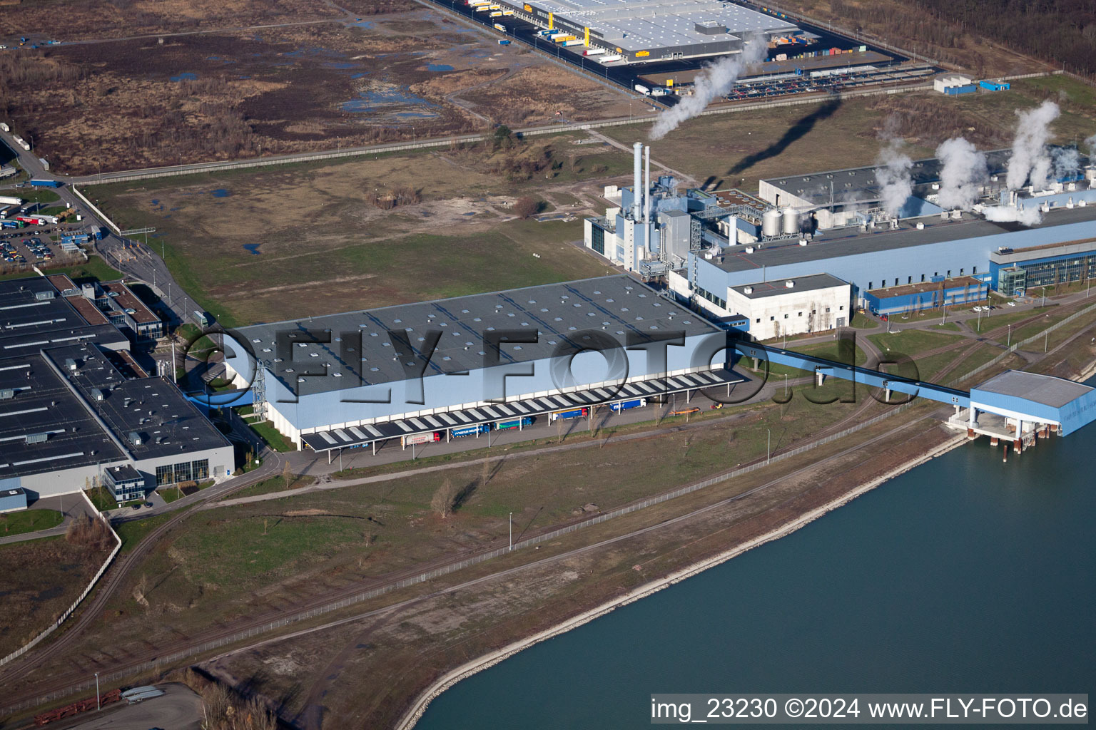 Aerial view of Palm paper mill in the Oberwald industrial area in the district Maximiliansau in Wörth am Rhein in the state Rhineland-Palatinate, Germany