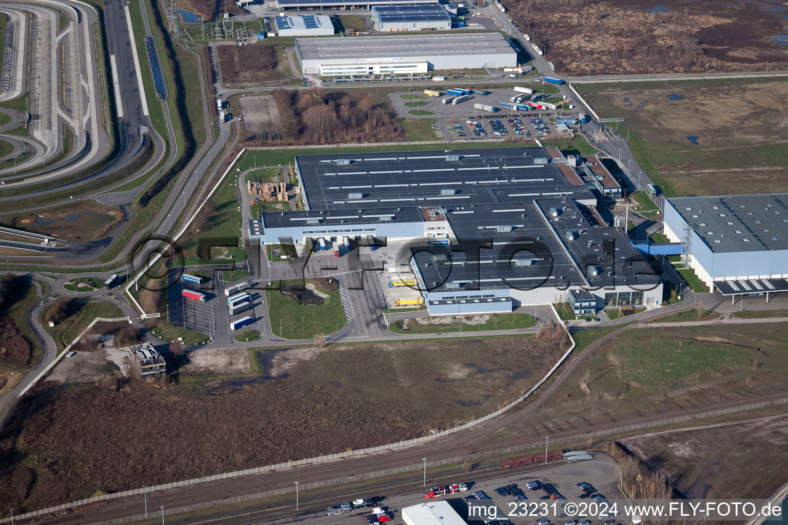 Aerial view of Oberwald Industrial Area in the district Maximiliansau in Wörth am Rhein in the state Rhineland-Palatinate, Germany