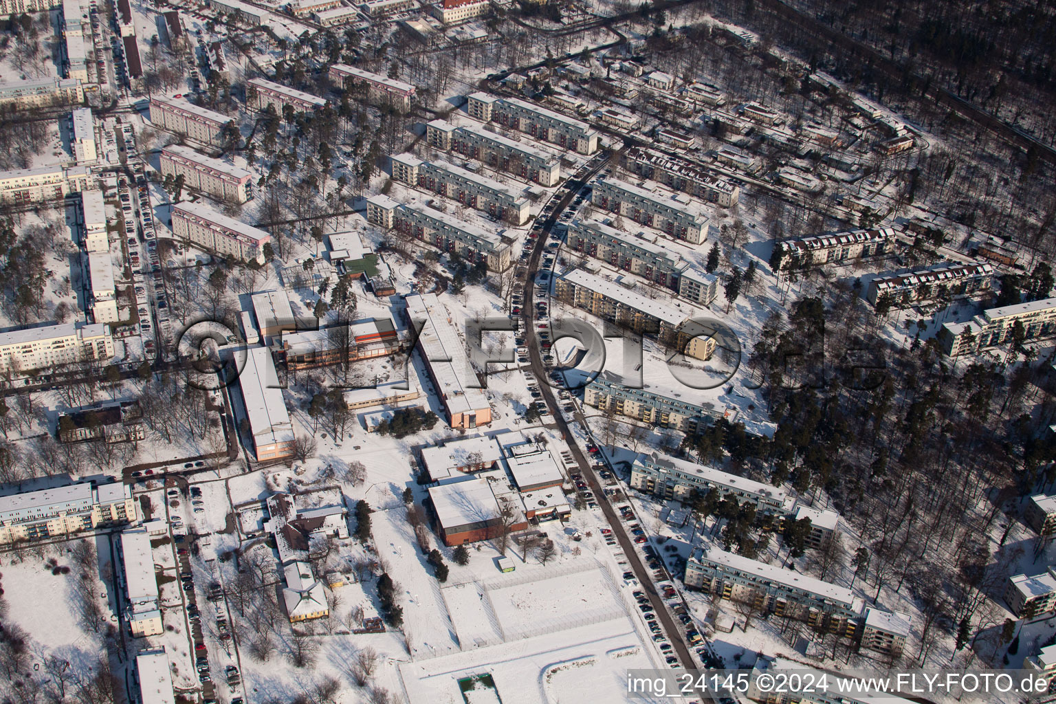 Aerial view of Tennesseeallee in winter with snow in the district Nordstadt in Karlsruhe in the state Baden-Wuerttemberg, Germany