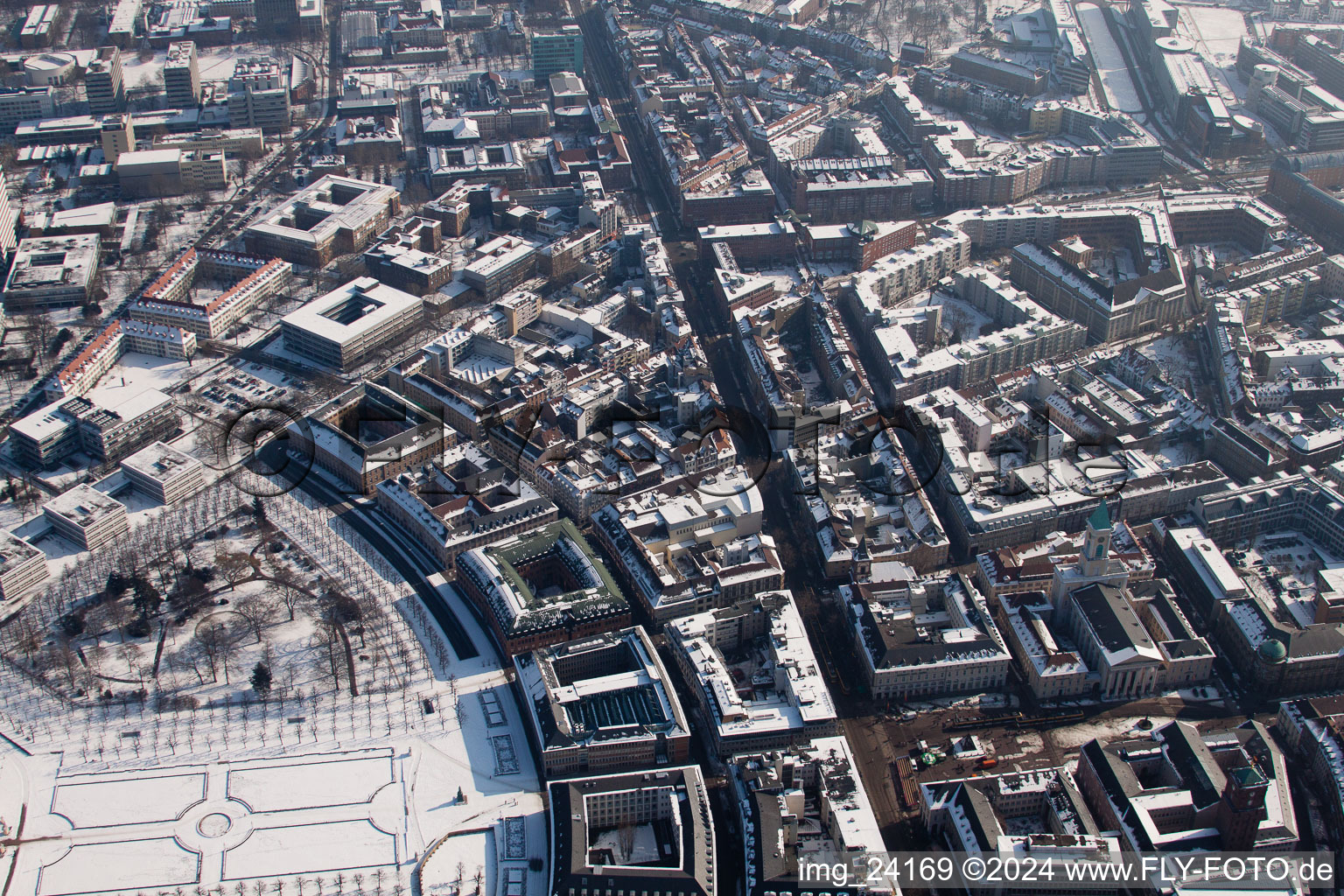 Pedestrianone in the district Innenstadt-Ost in Karlsruhe in the state Baden-Wuerttemberg, Germany