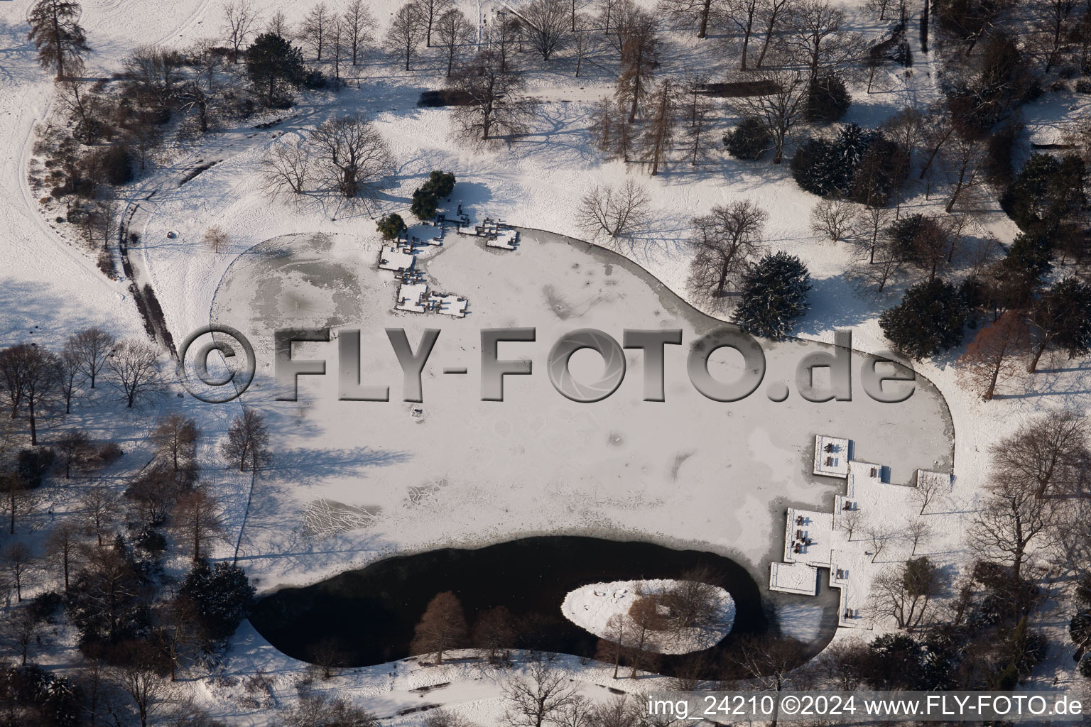 Castle Park in the district Innenstadt-West in Karlsruhe in the state Baden-Wuerttemberg, Germany seen from above