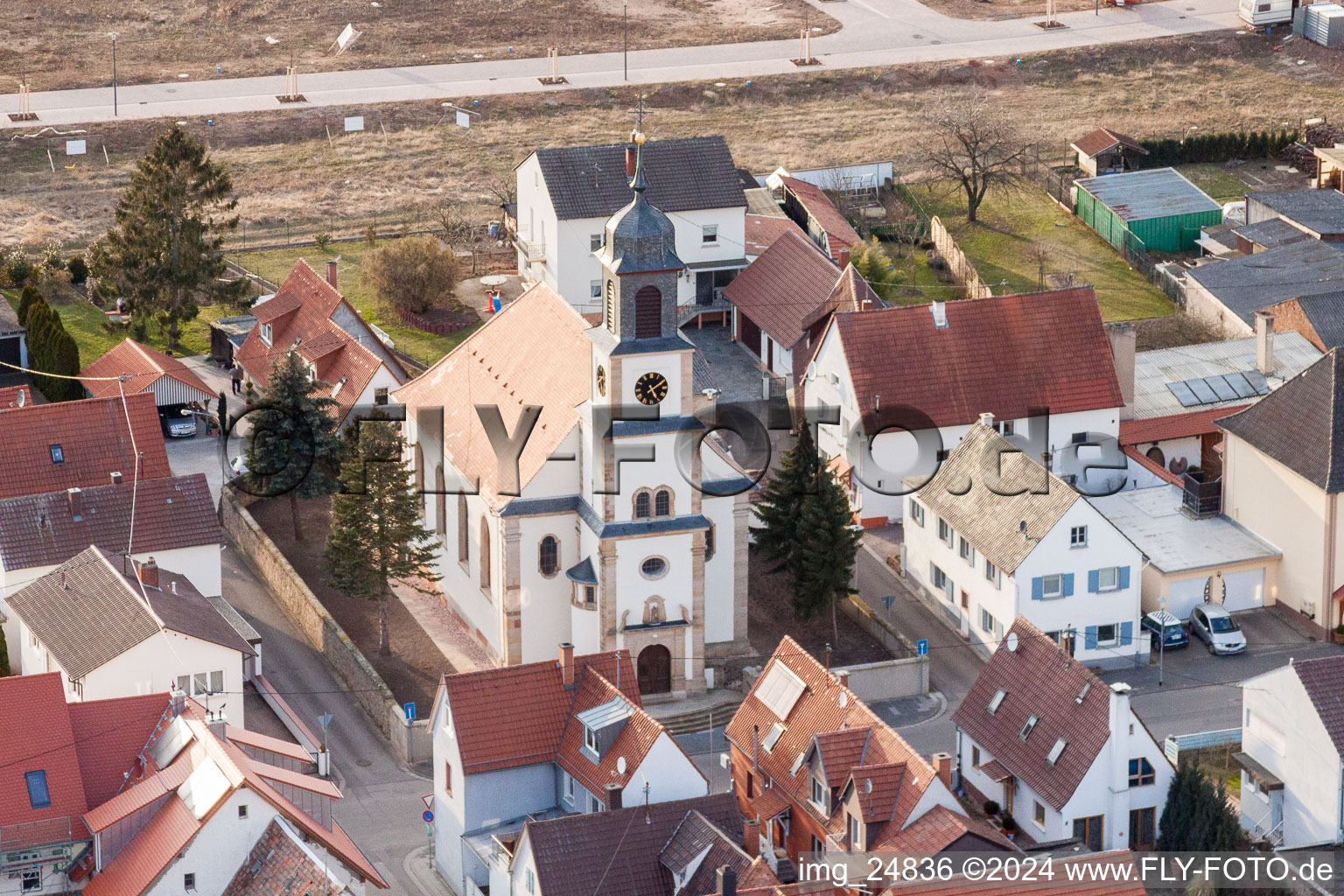 Church building of St. Martin in the village of in the district Moerlheim in Landau in der Pfalz in the state Rhineland-Palatinate, Germany