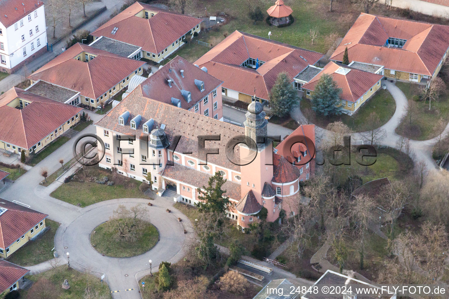 Aerial view of Building the retirement home Caritas Foerderzentrum St. Laurentius and Paulus in the district Queichheim in Landau in der Pfalz in the state Rhineland-Palatinate, Germany