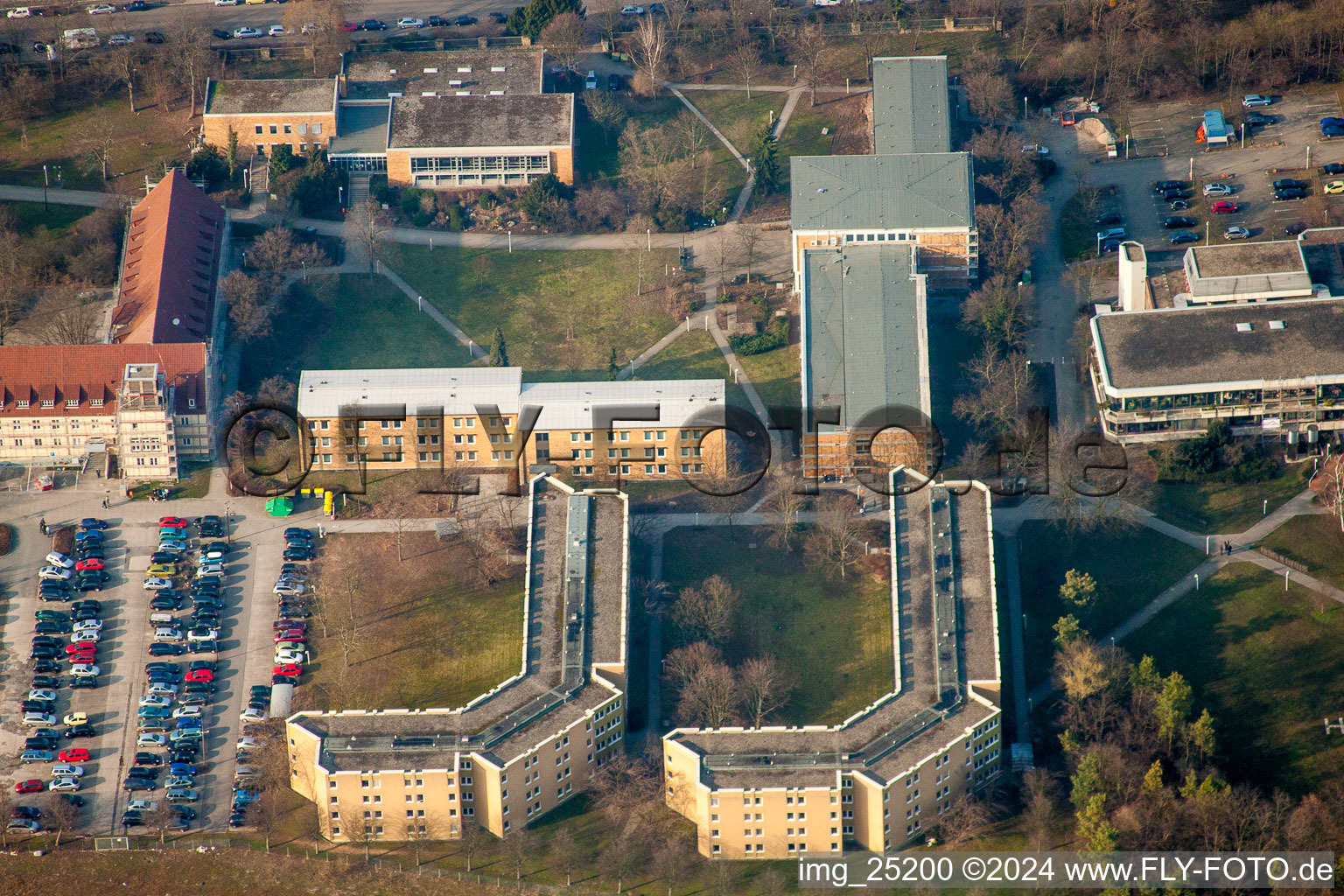 Aerial view of Building complex of the education and training center of the Bundeswehr in the district Neuostheim in Mannheim in the state Baden-Wurttemberg, Germany